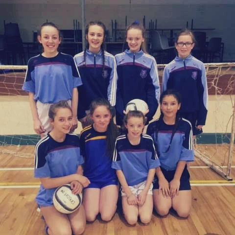 1futsalGirls.jpg