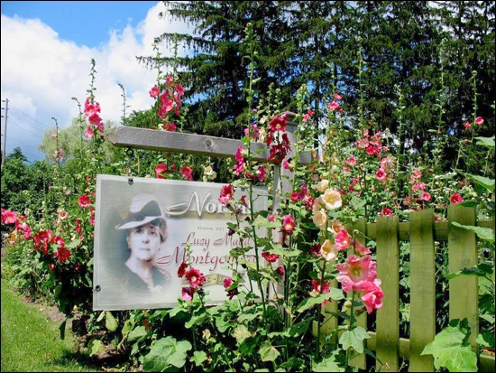 LM-Montgomery-Heritage-Garden-Norval.jpg