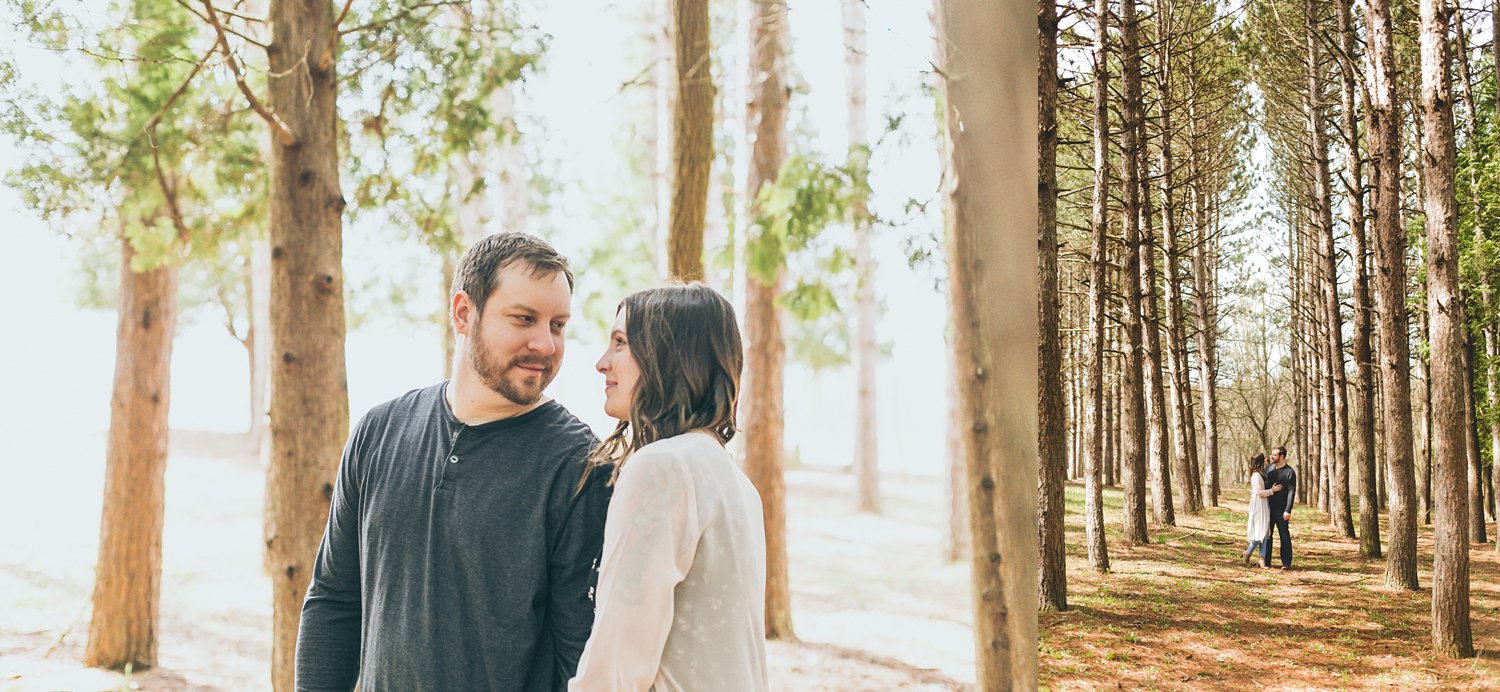 Midwest Woods Engagment Photos_0021.jpg
