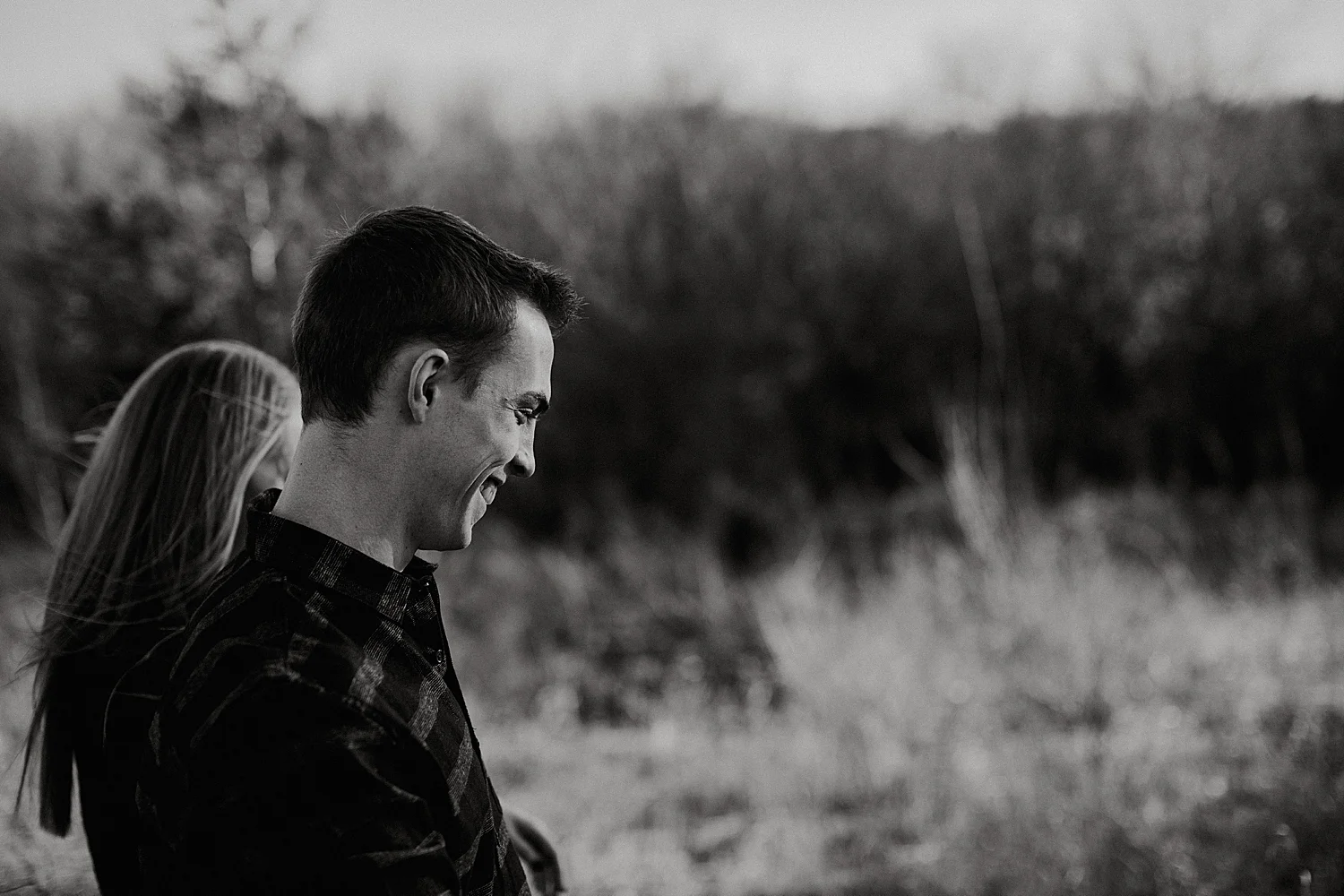 candid-engagement-session_0009.jpg