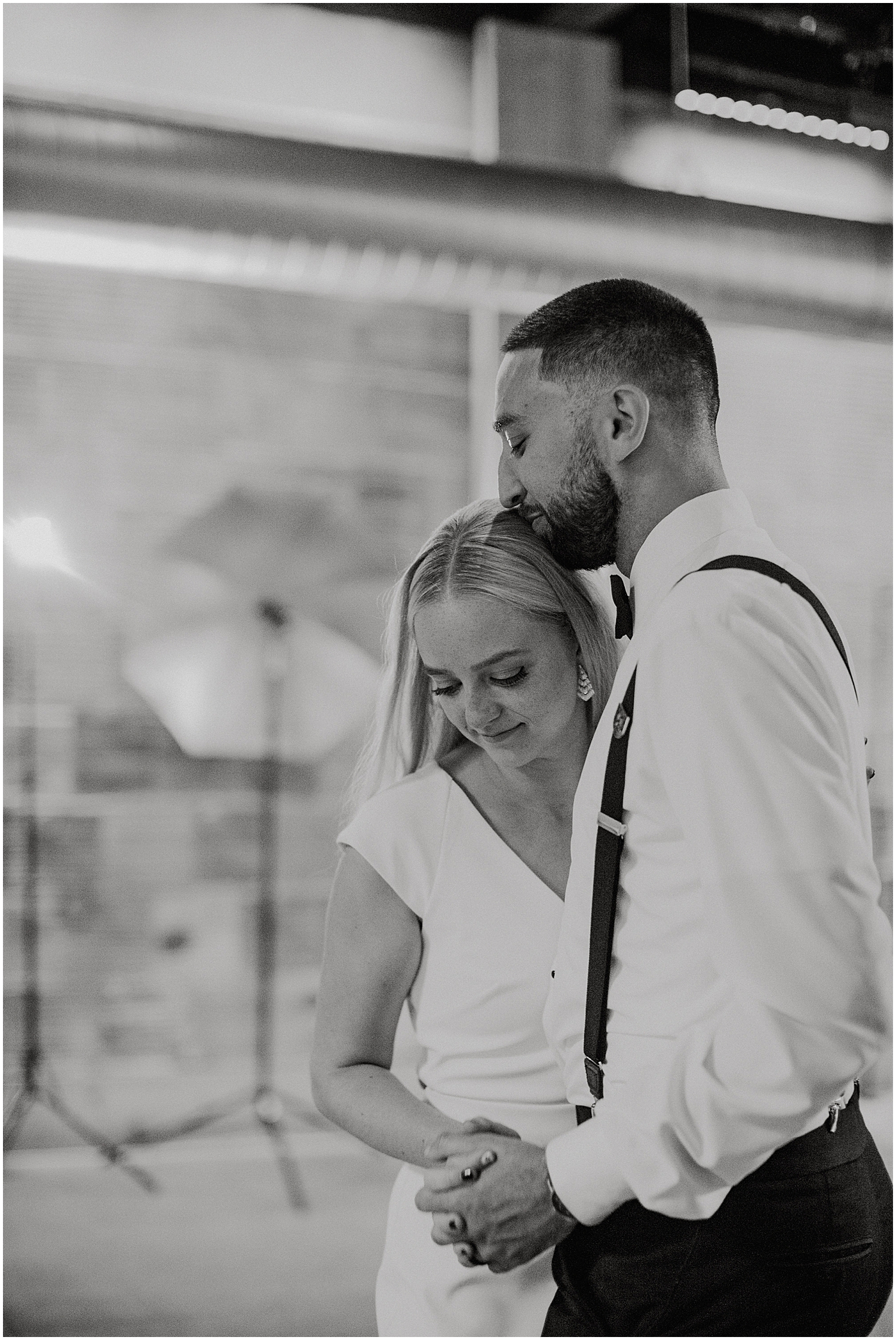 modern-atrium-wedding_0064.jpg