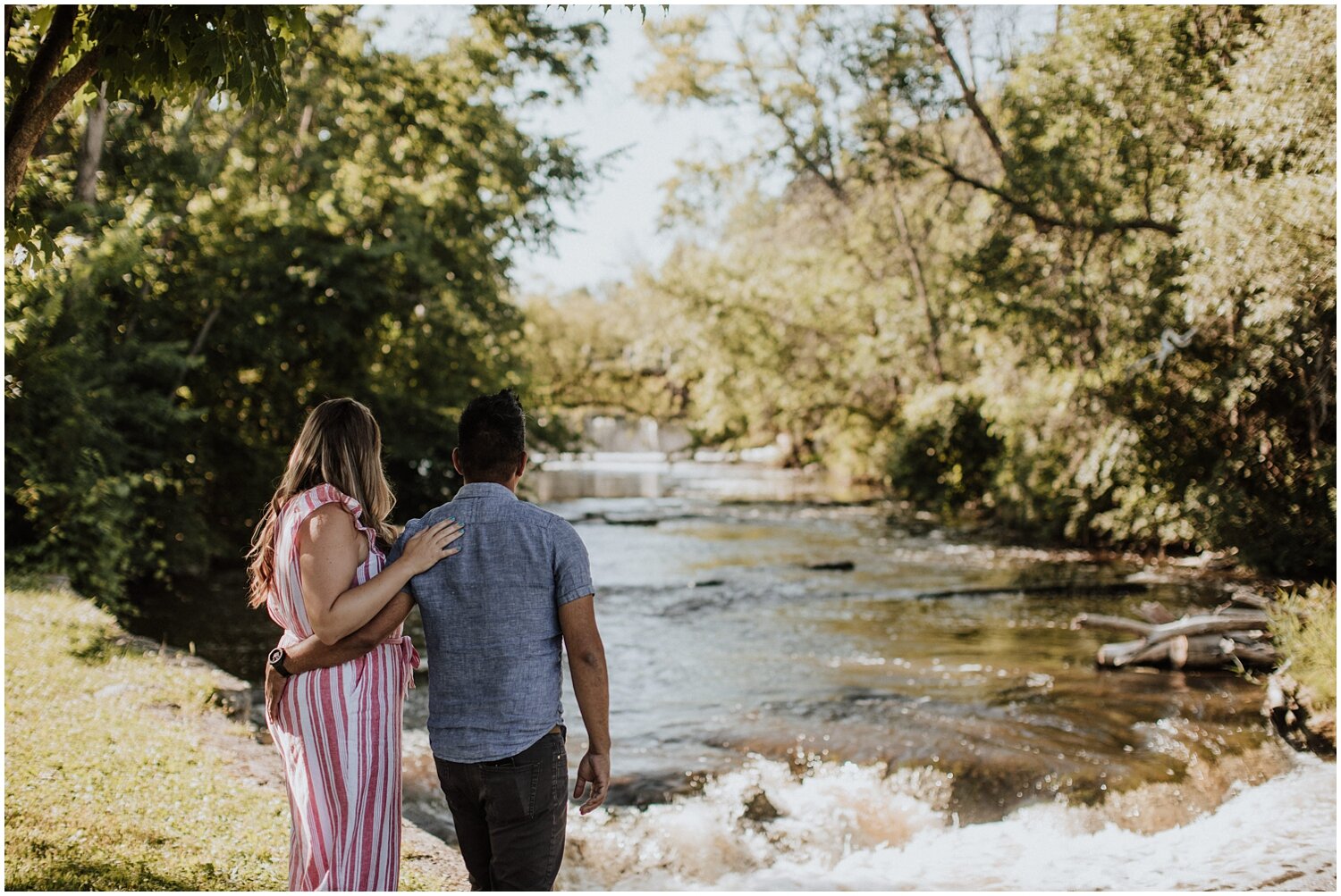 cedarburg-engagement-session_0037.jpg