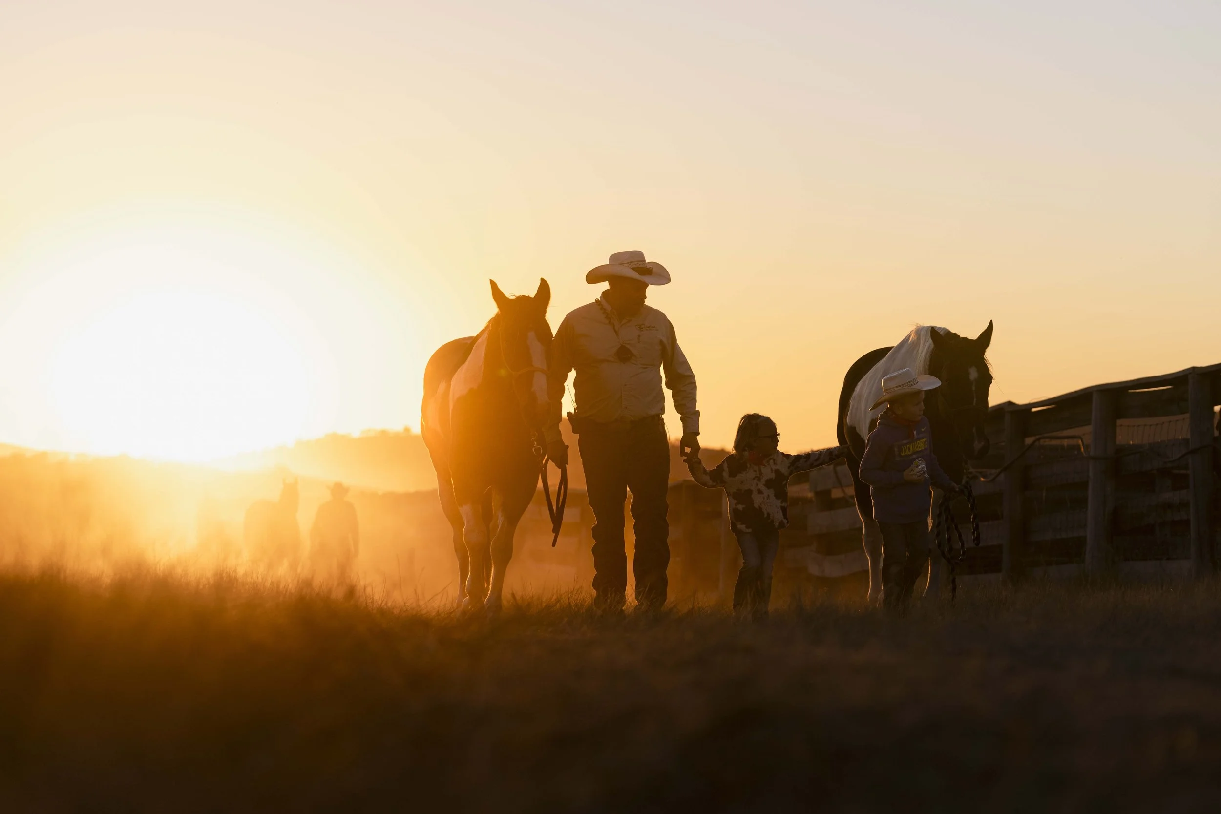 BuffaloRoundup-BeforeRide-CSP-20240927_ByronBanasiak-65.jpg