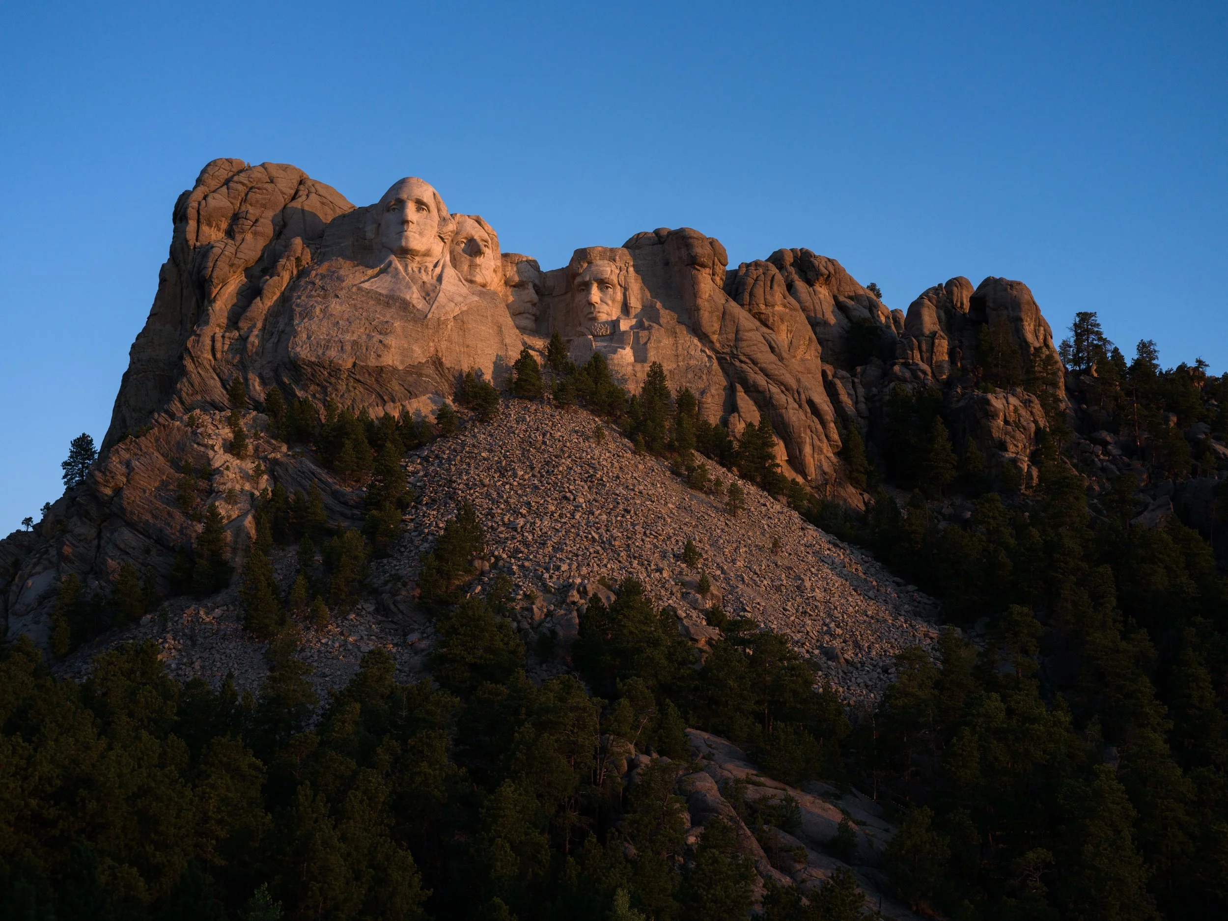 MountRushmore-x2d-20250812-ByronBanasiak-18_1.jpg