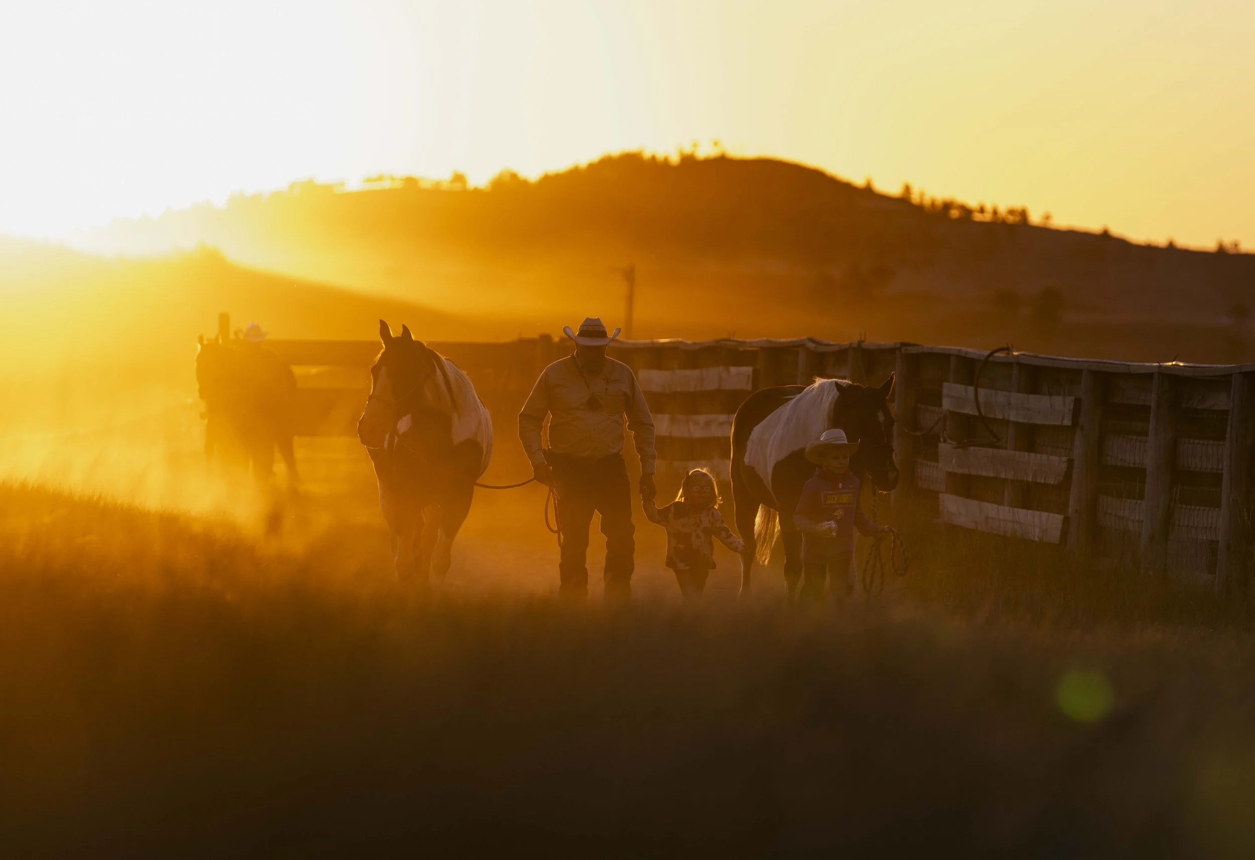 BuffaloRoundup-BeforeRide-CSP-20240927_ByronBanasiak-52.jpg