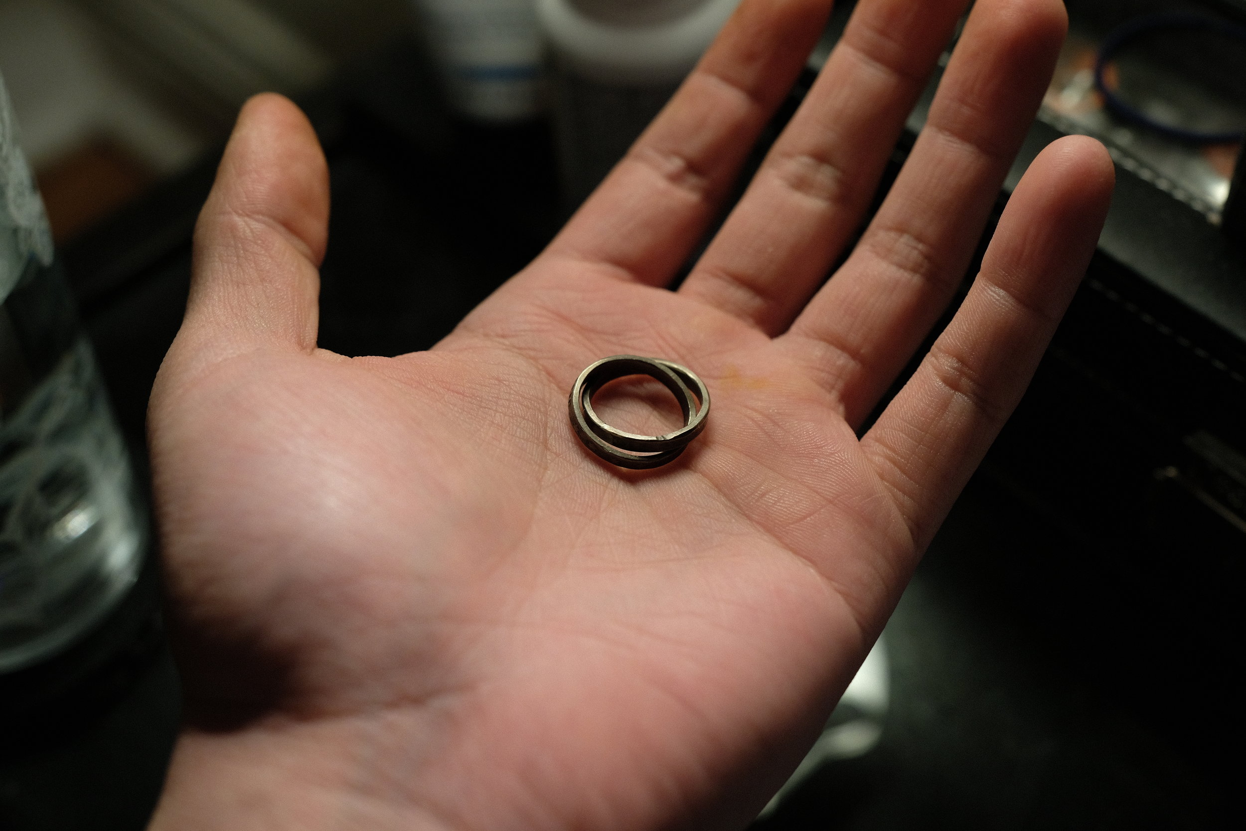  The rings (ring?)&nbsp;after their sulphur bath.&nbsp; 