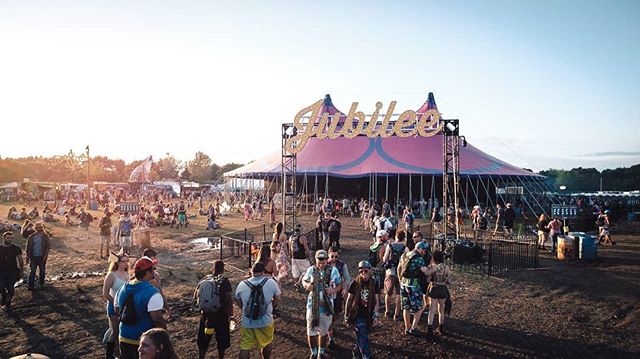 ⚡🌲Happy Forest everybody!!!⚡🌲
Party safe, drink water, and don't be a dick! If you find me, let's kick it.
.
. (Pic from 2017)
.
#dawnofthefirstday #stayhydrated #partysafe #nerds @electric_forest #earlyarrival #happyforest #electricforest #electri