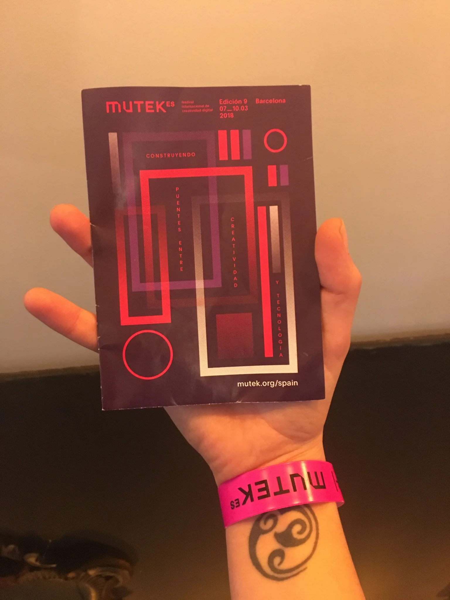 Lady Dust , ready for MUTEK 2018 . 