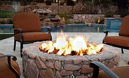 OUTDOOR LIVING