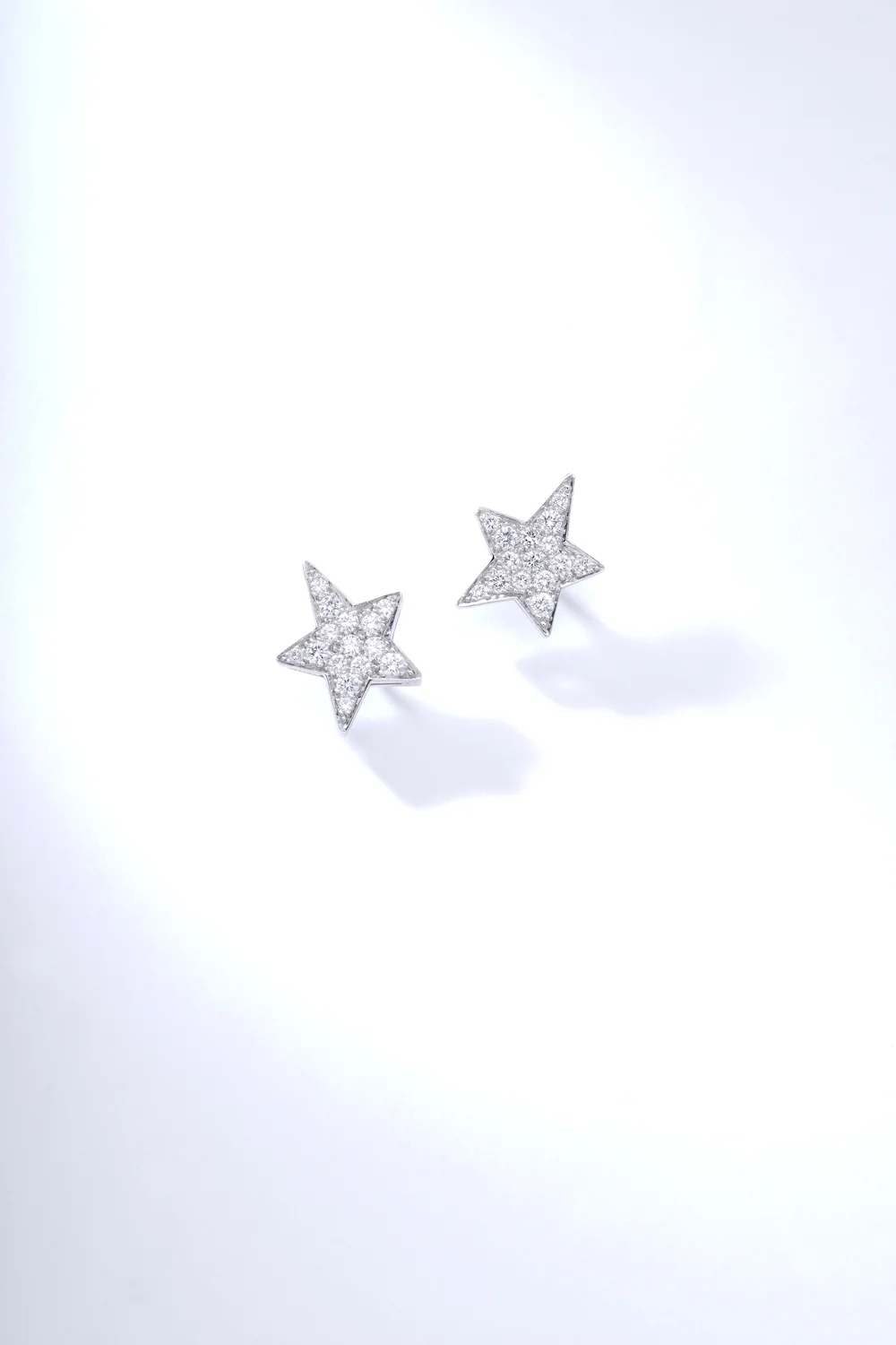 Iskenderian Earrings Diamond White Gold Star A16535.jpeg