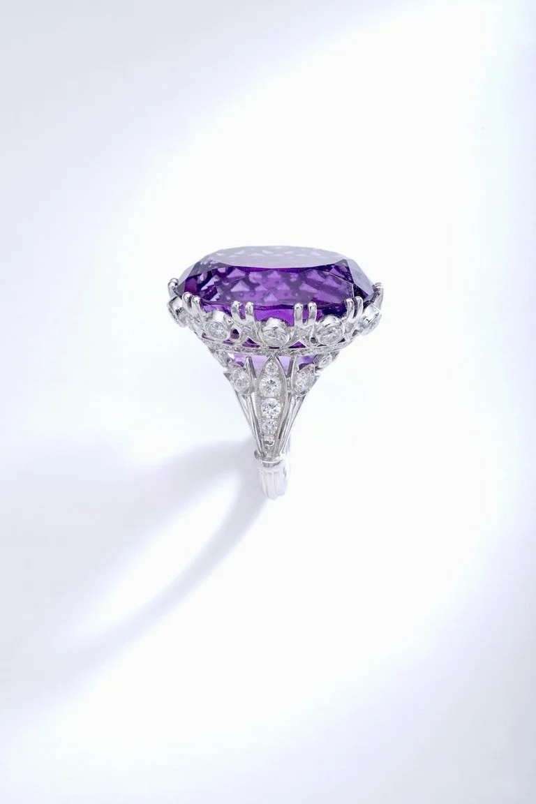 Iskenderian_Ring_Amethyst_Diamond_Platinum_2_master_org.jpg