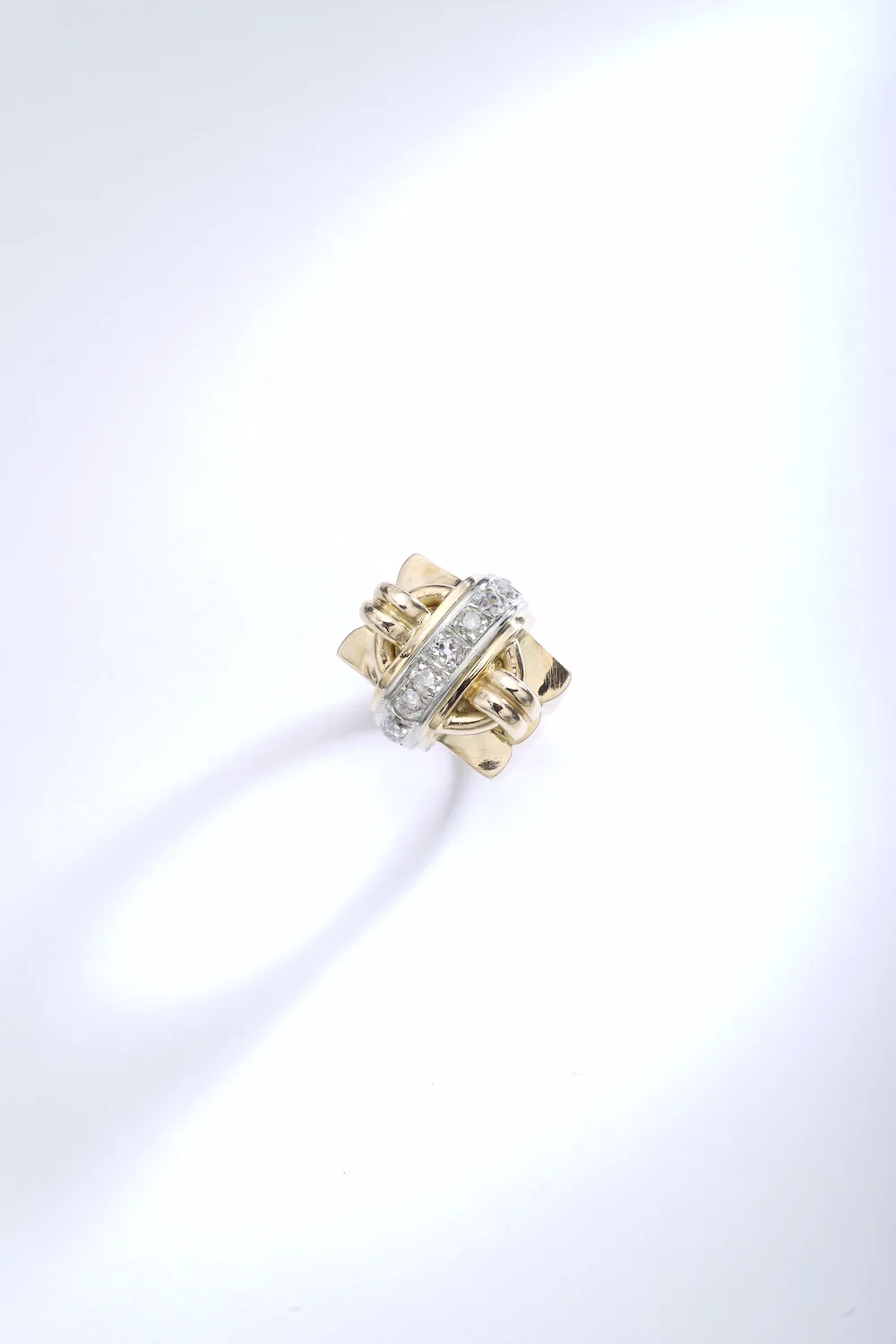 Iskenderian Ring Retro Diamond Gold.jpg