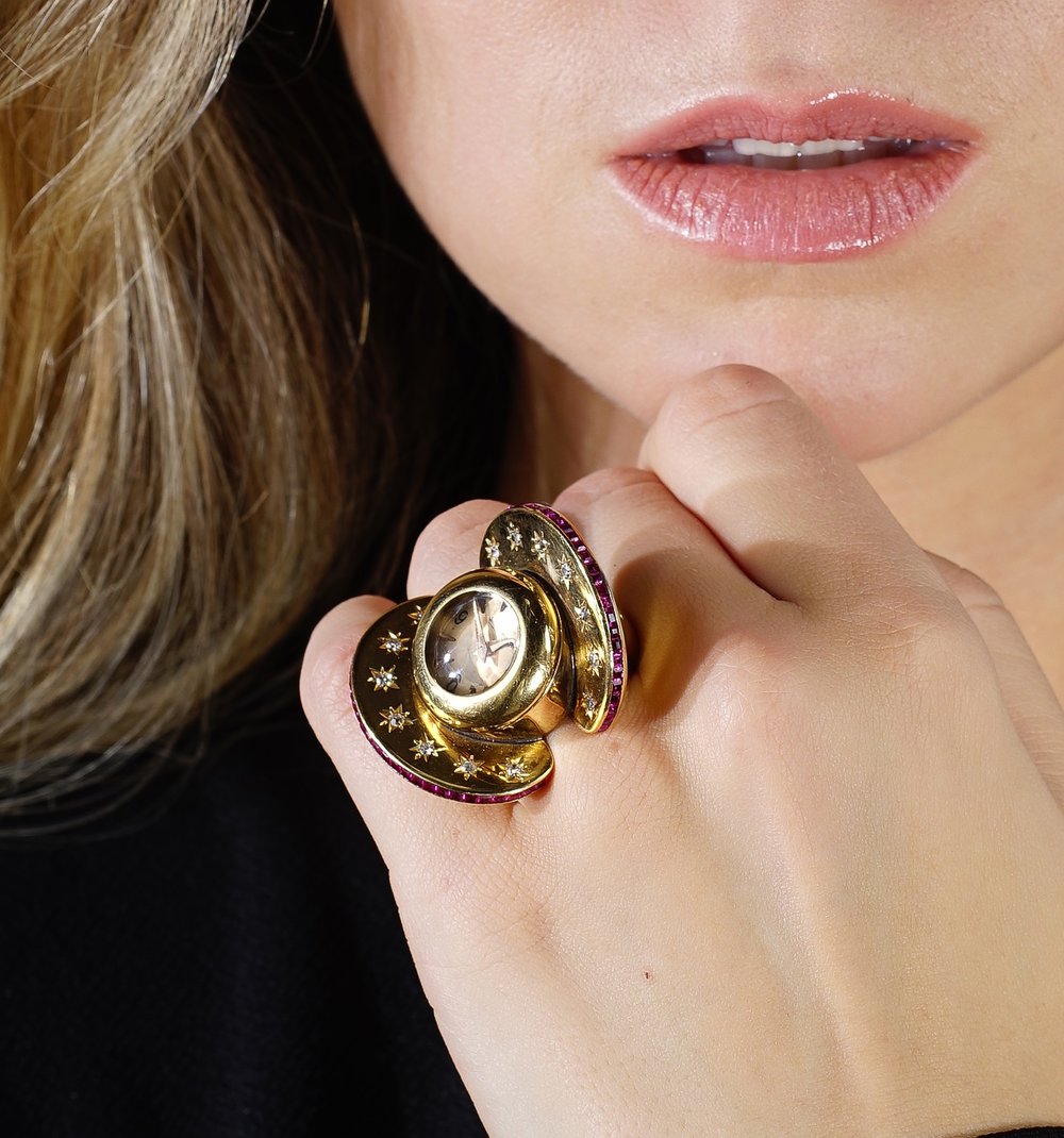 Iskenderian+Ring+Retro+Diamond+Ruby+calibrated+yellow+Gold.jpg