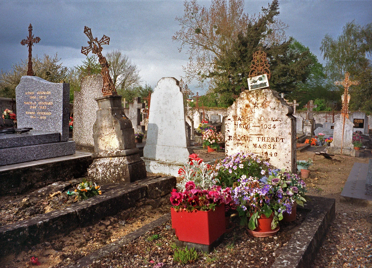 Villiage Col cemetery 2 ws.jpg