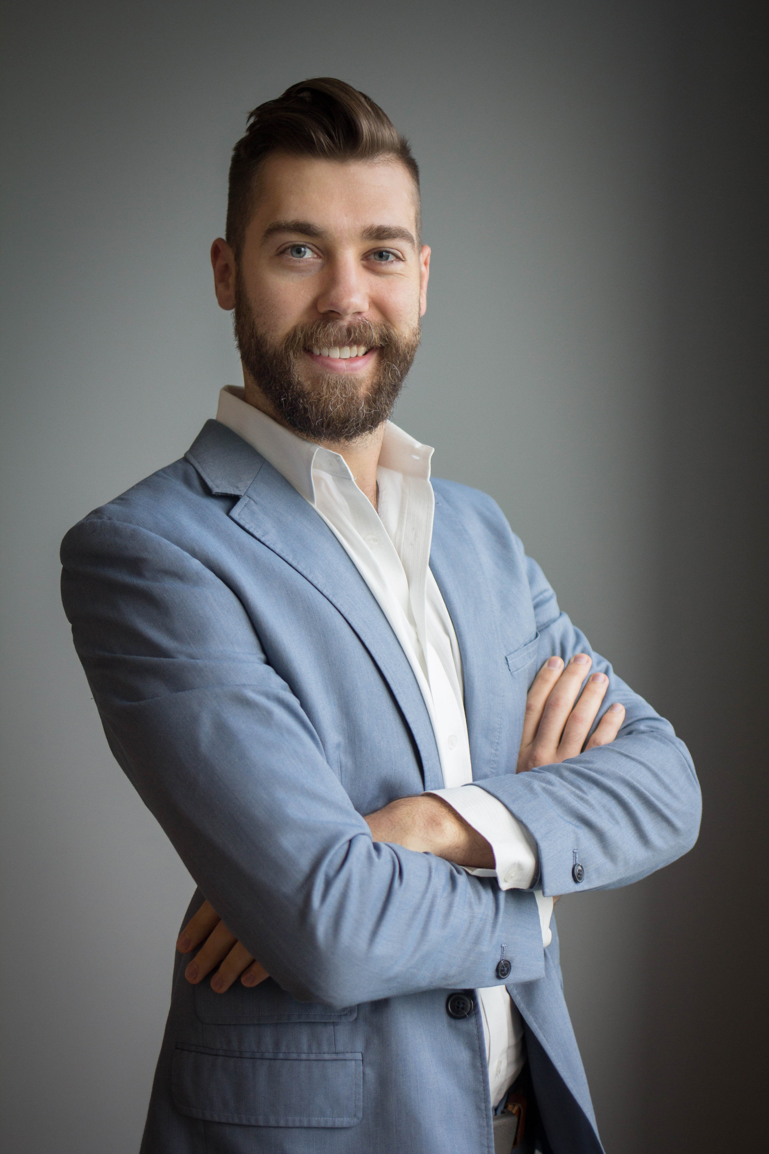 s.com headshots-0067.jpg