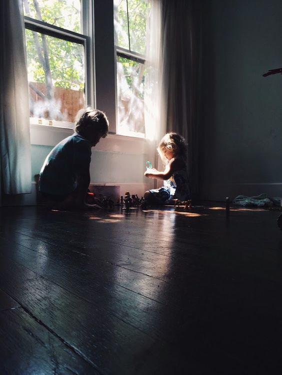 Environment : Uncluttering too much stuff at home