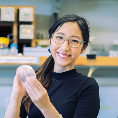 Trisha Chong in Lucy Shapiro’s lab successfully defended her thesis titled "Timing the process of cell differentiation during the Caulobacter cell cycle"