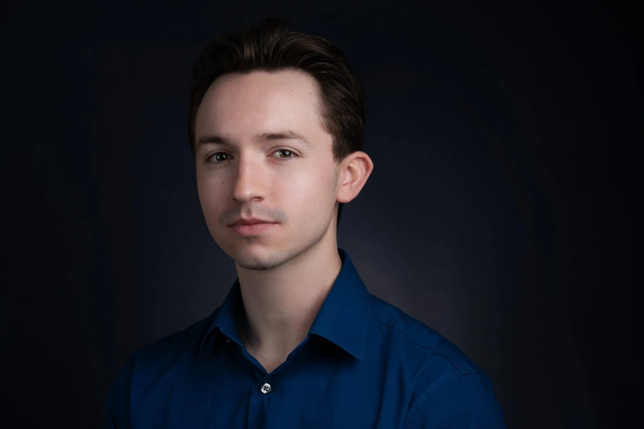 Professional LinkedIn headshot photographed in Palm Beach County by photographer Chris Poblano.