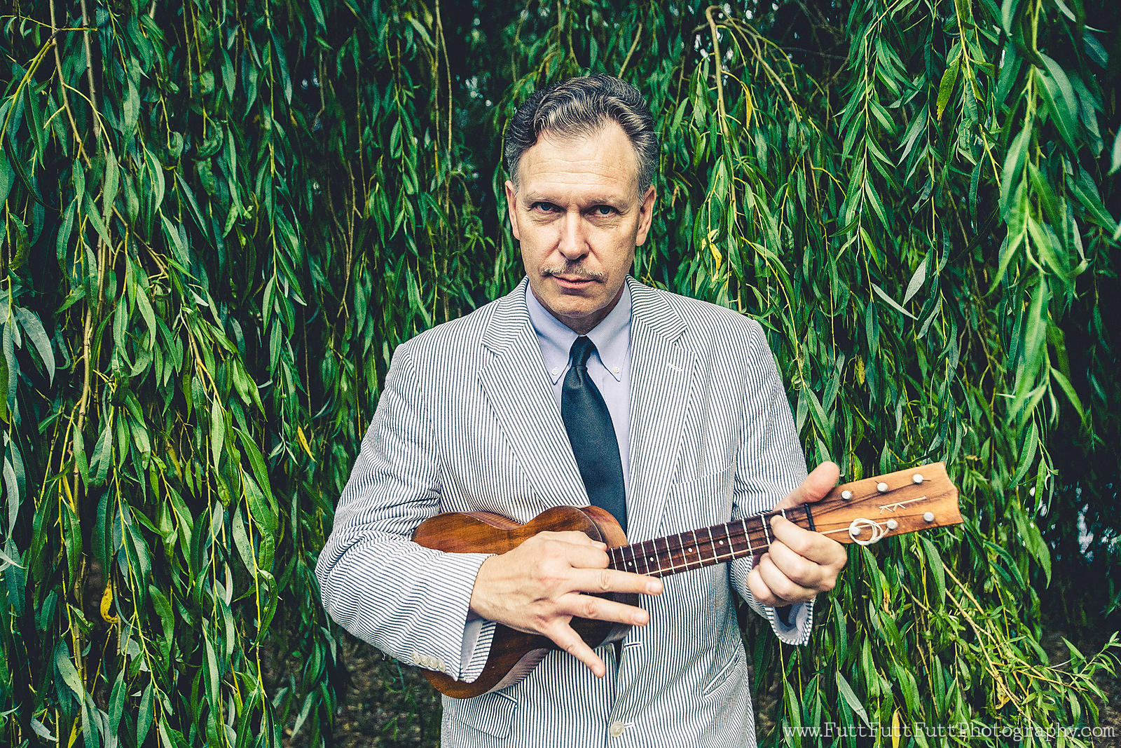 casey.ukelele.jpg