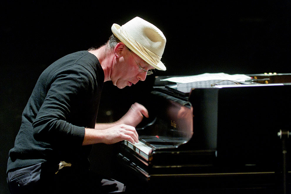 wayne horvitz.jpg