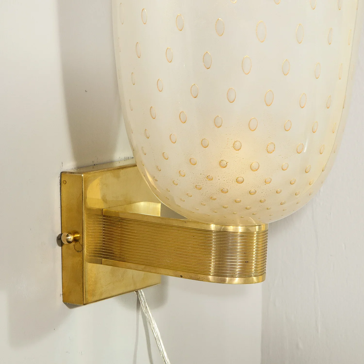 Modernist+Handblown+Murano+Glass+and+24kt+Gold+Sconces+with+Reeded+Brass+Arm+-+High+Style+Deco+15.webp