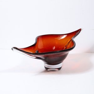 https://images.squarespace-cdn.com/content/v1/588a67fdebbd1a01be7ed146/1670448190667-ANI9JHFT94KKN4BWR69F/Large+Hand-Blown+Murano+Glass+Centerpiece+Bowl+in+Smoked+Ruby+-+High+Style+Deco+2.jpg?format=300w