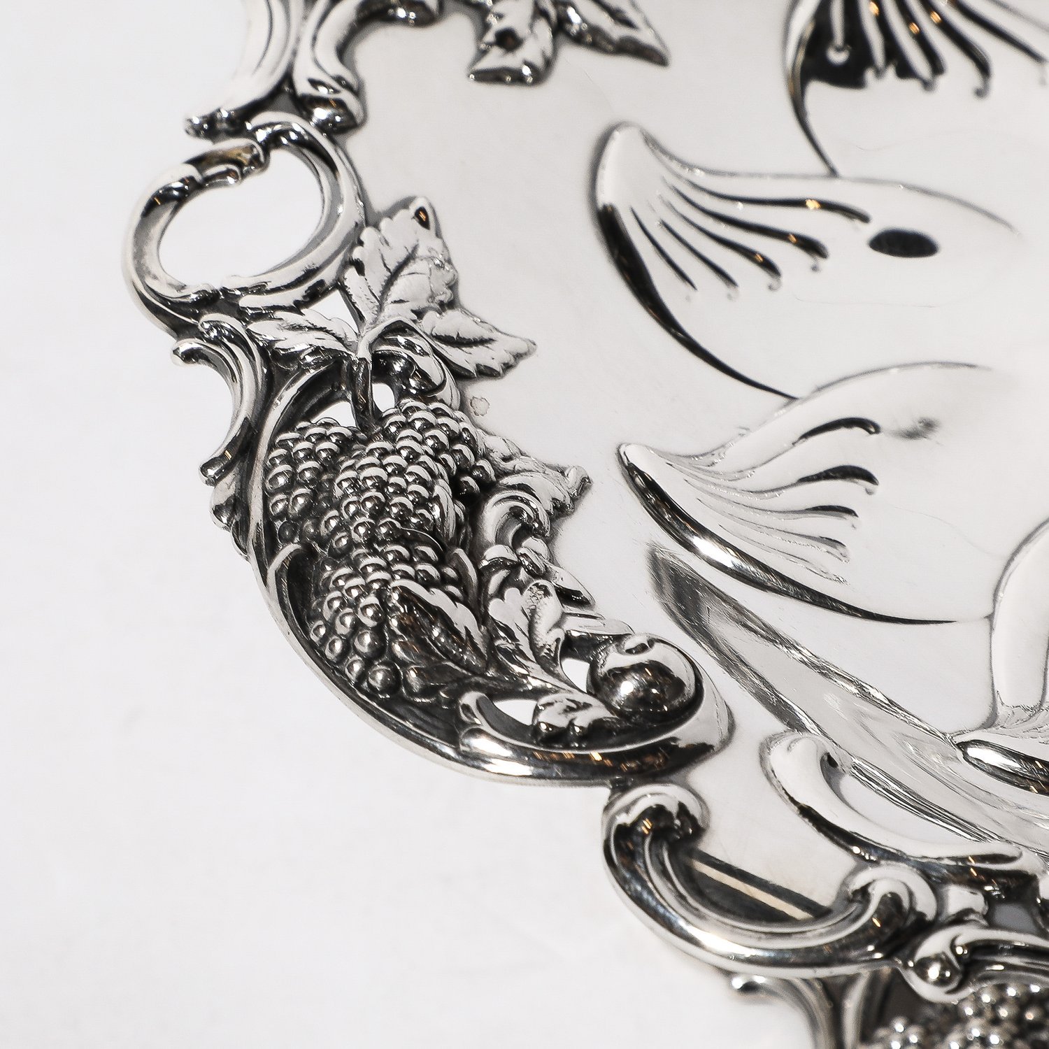 Pair+of+Tiffany+and+Co.+Sterling+Silver+%22Blackberry%22+Compotes_Tazza+-+High+Style+Deco+4.jpg