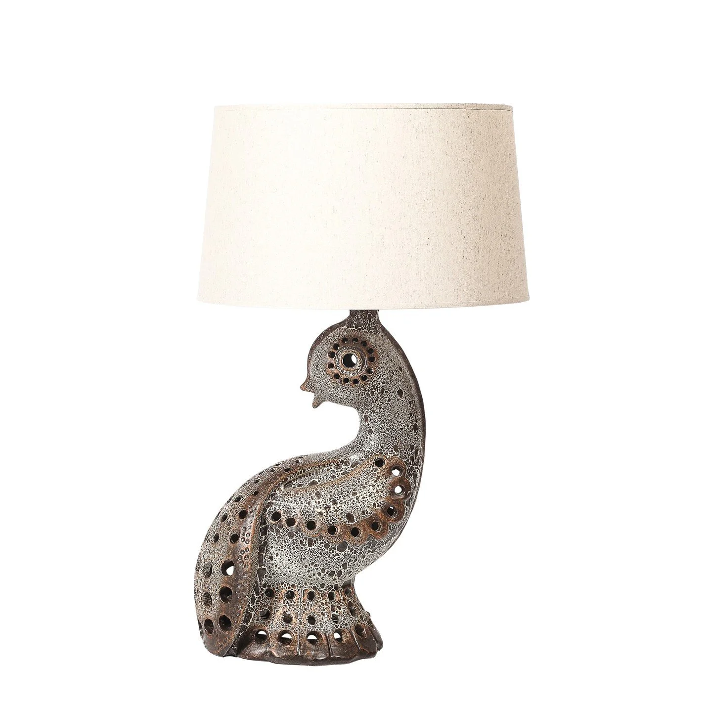 Mid-Century Peacock Table Lamp in Ceramic with Textural Gradient Umber Glaze

France, Circa 1950

Dimensions:

Height: 29.25 in (74.3 cm) x Shade Diameter: 18 in (45.72 cm)

Base - Width: 12&quot; x Depth: 8&quot;
.
.
.
.
.
#antiquefurniture
#vintage