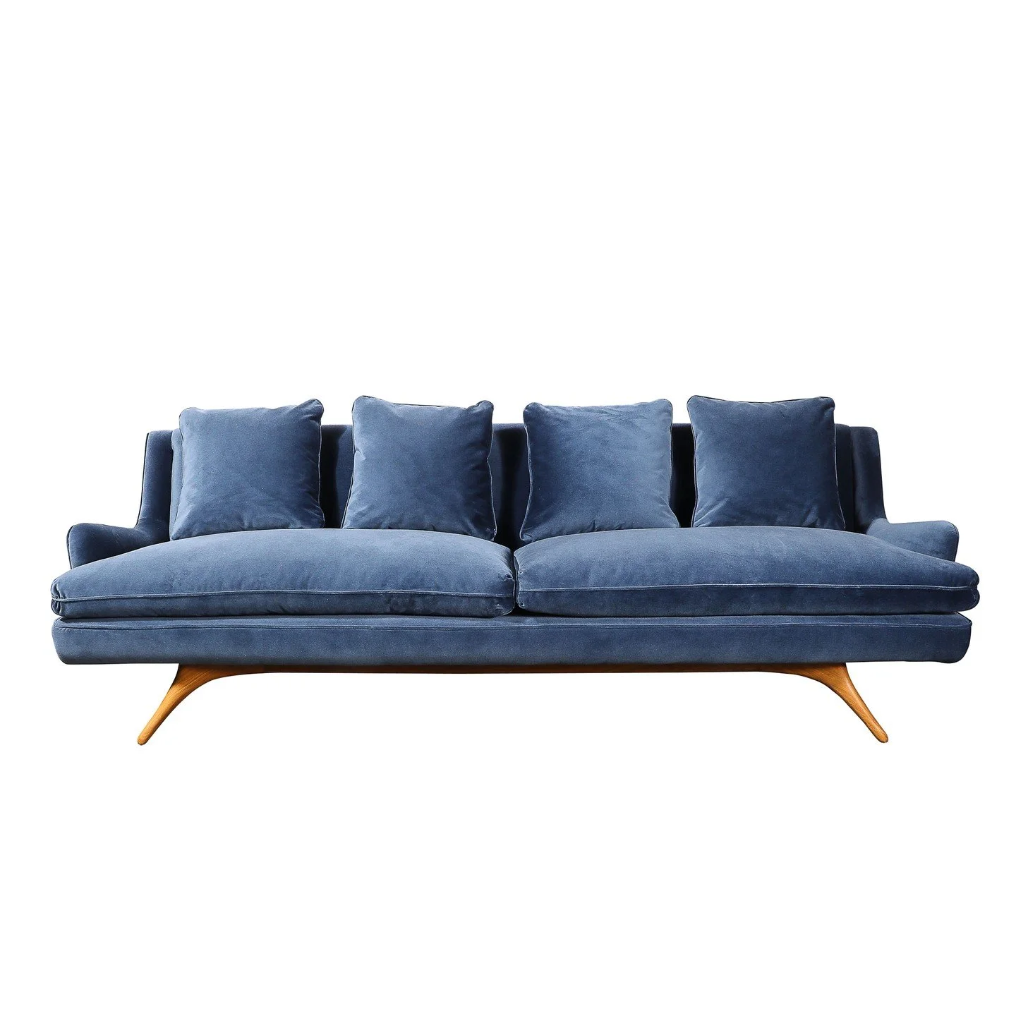 Mid-Century Smoked Sapphire Velvet Sculptural Supported Sofa by Vladimir Kagan

Documented on Page 82/83 of the Vladimir Kagan Book: A lifetime of Avante Guarde Design.

American, Circa 1950

Dimensions: 

Height: 31 in (78.74 cm) x Width: 94 in (238