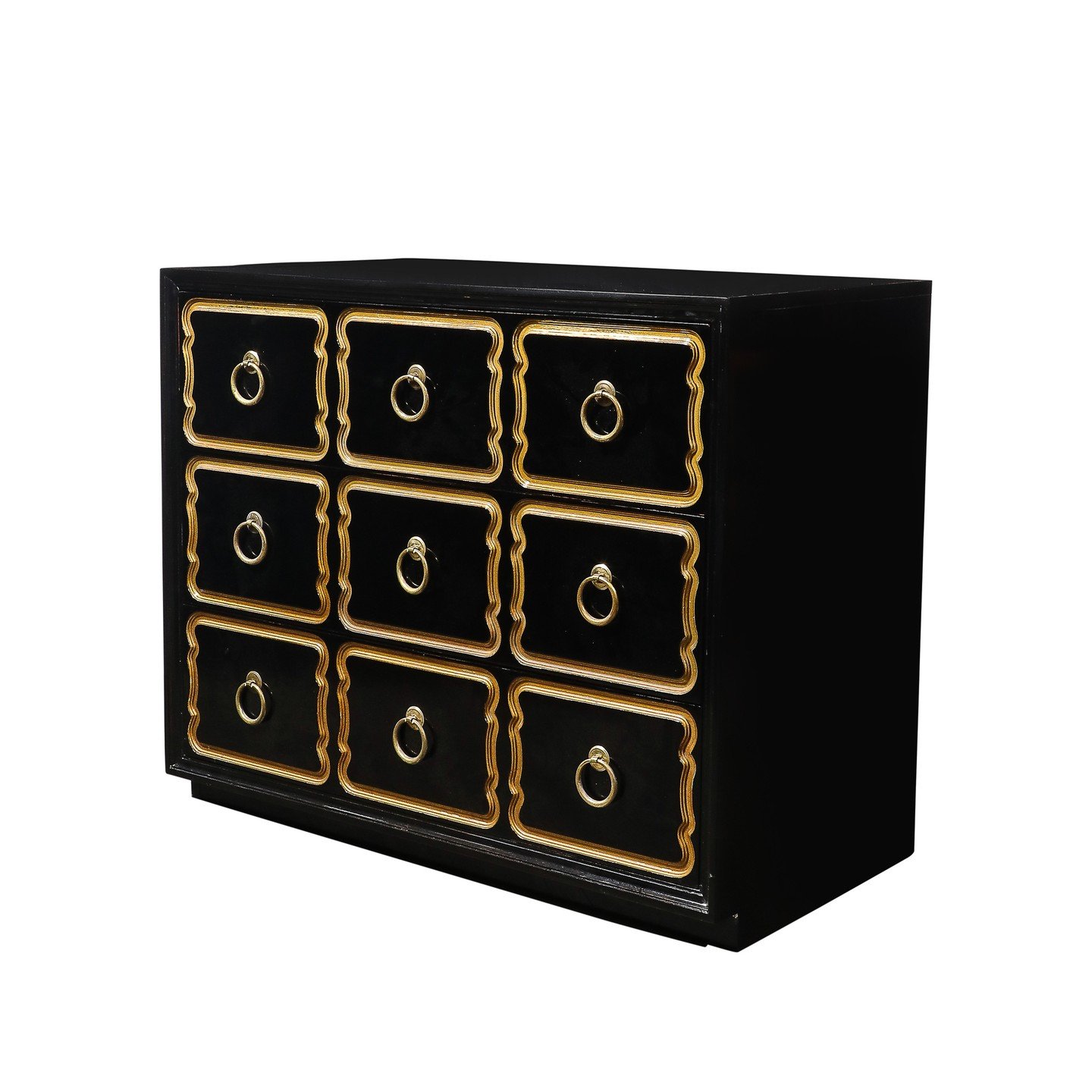 Mid-Century Dorothy Draper Chest of Drawers for Espa&ntilde;a in Gilt &amp; Black Lacquer

American, Circa 1950

Dimensions:

Height: 31.75 in (80.65 cm) x Width: 38.25 in (97.16 cm) x Depth: 18.25 in (46.36 cm)

Designer: Dorothy Draper
.
.
.
.
#vin