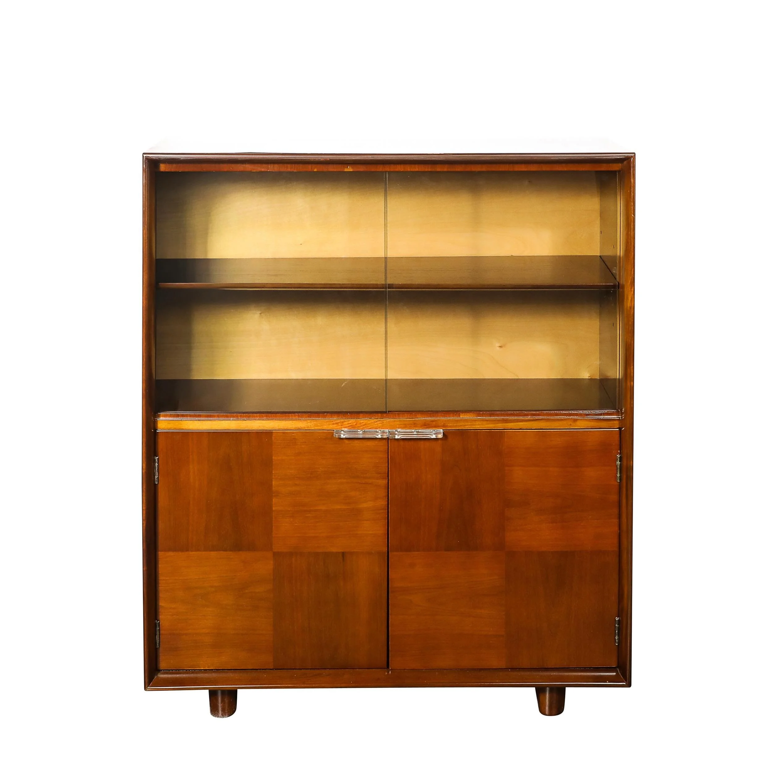 Art Deco Walnut Cabinet with Lucite Pulls &amp; Glass Front by Gilbert Rohde

American, Circa 1939

Dimensions: 

Height: 43 in (109.22 cm) x Width: 36 in (91.44 cm) x Depth: 14 in (35.56 cm)

Creator: Gilbert Rohde (Maker)
.
.
.
.
#gilbertrohde #art