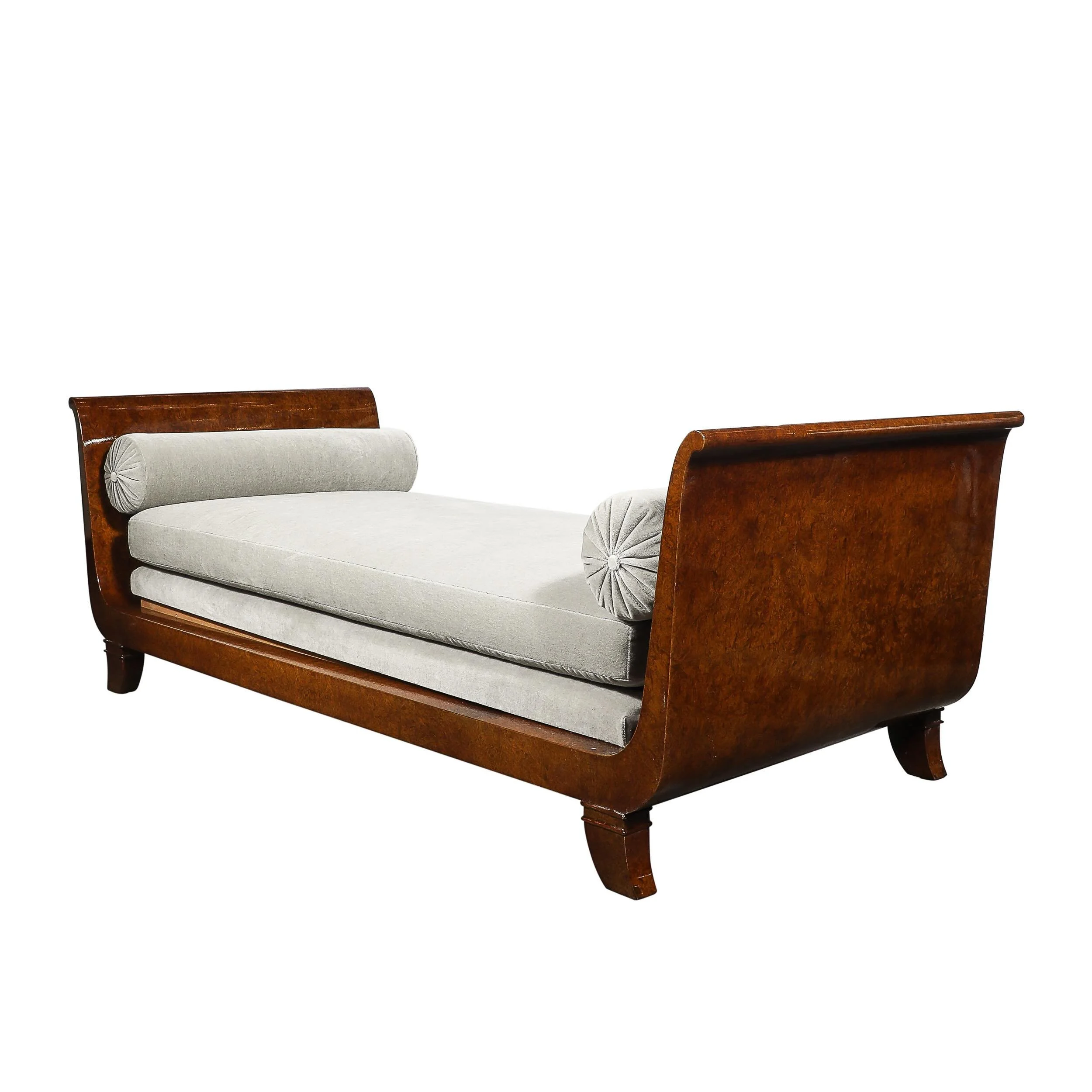 Art Deco Lupe de Amboyna Wood &amp; Taupe Mohair Upholstery Daybed Attr. Jules Leleu

France, Circa 1930

Dimensions: 

Height: 29 in (73.66 cm) x Width: 86 in (218.44 cm) x Depth: 36.75 in (93.35 cm)

Seat Height: 18.5 in (46.99 cm)

Attributed to: 