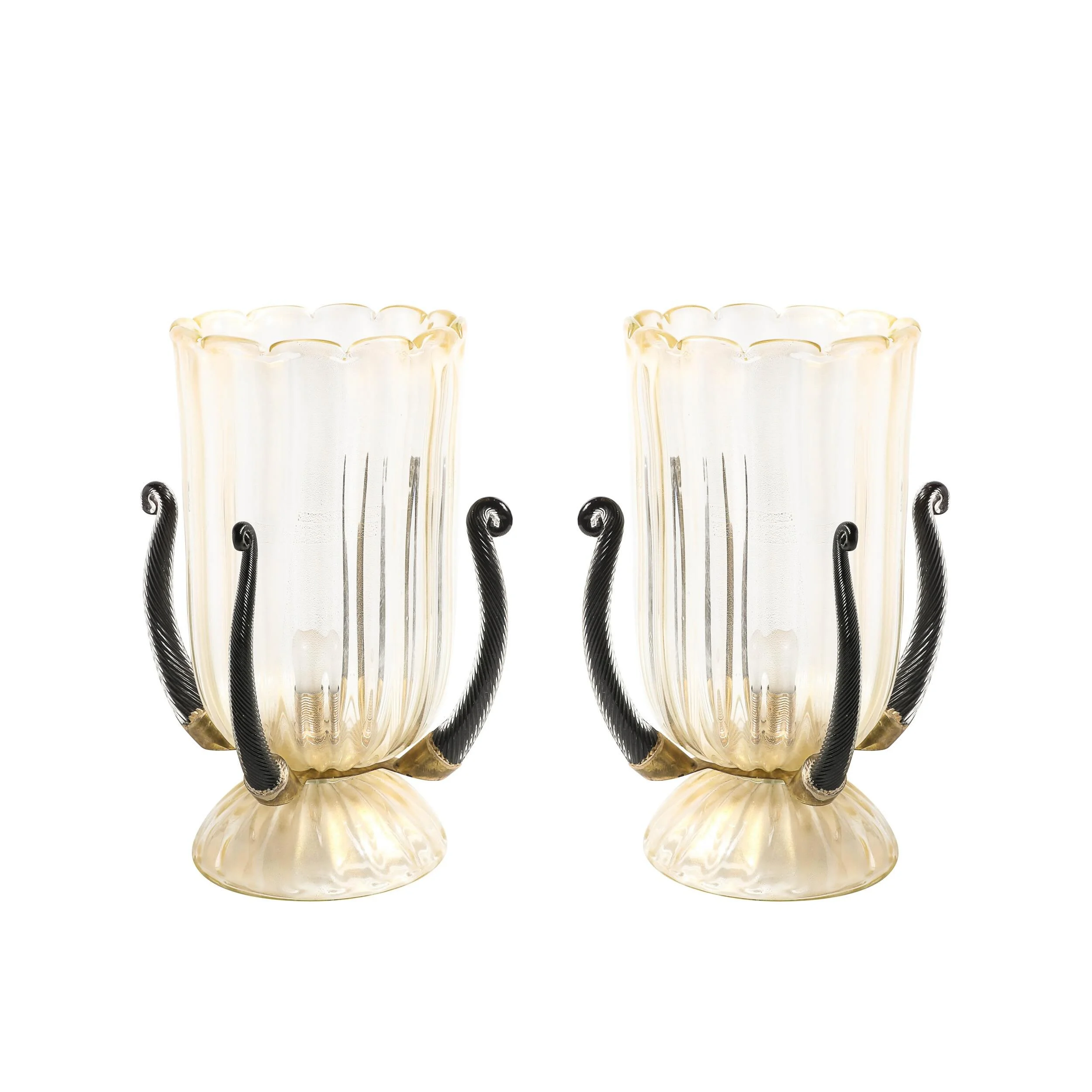 Pair of Mid-Century Hand-Blown Murano Fluted Glass Uplights w/ 24K Gold Flecks

Italy, 20th Century

Dimensions: 

Height: 19 in (48.26 cm) x Diameter: 13 in (33.02 cm)
.
.
.
#muranoglass #muranolighting #vintagelighting #interiordesigners