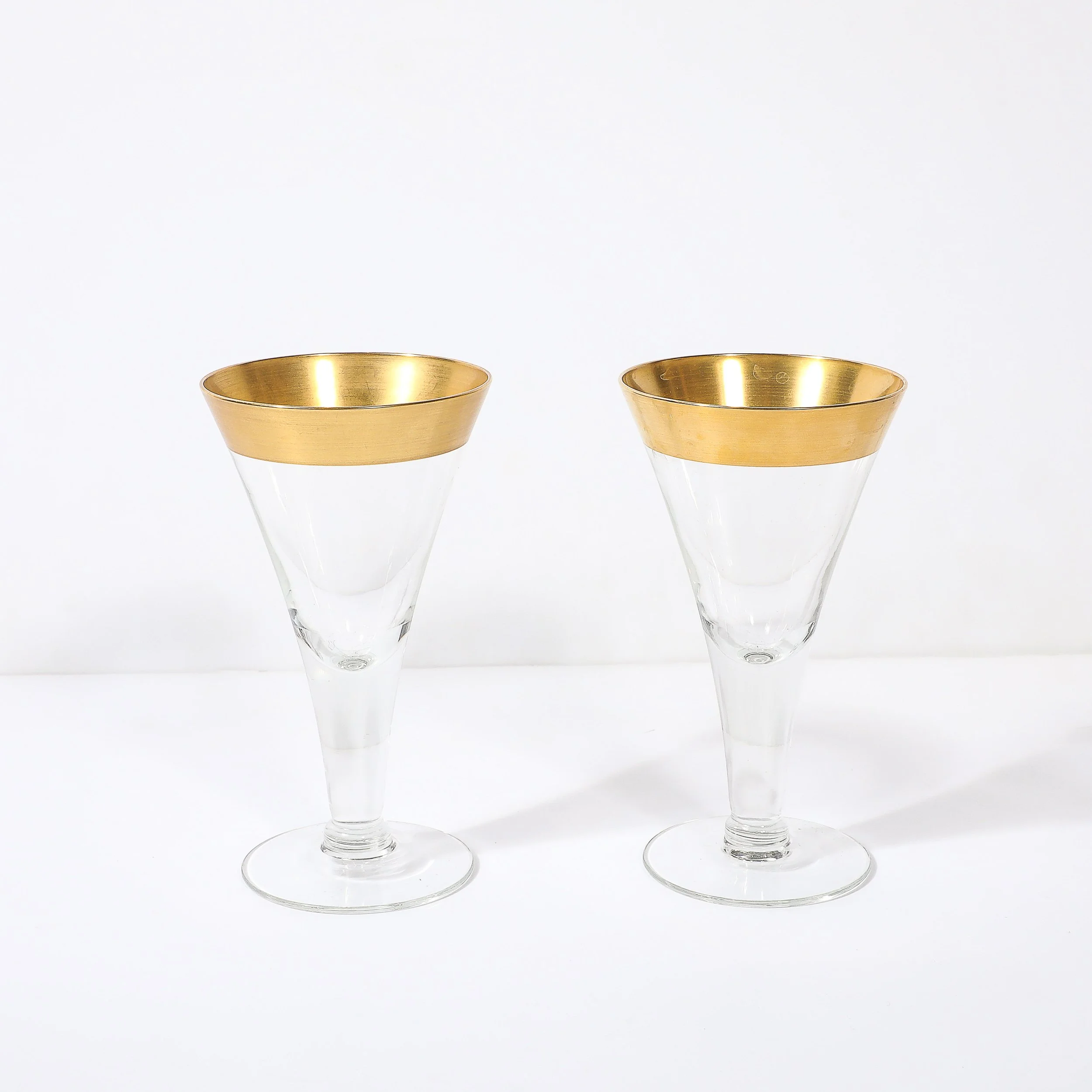 Set of 6 Mid-Century Modernist Gilt Rimmed Wine Glasses By Dorothy Thorpe — image 7