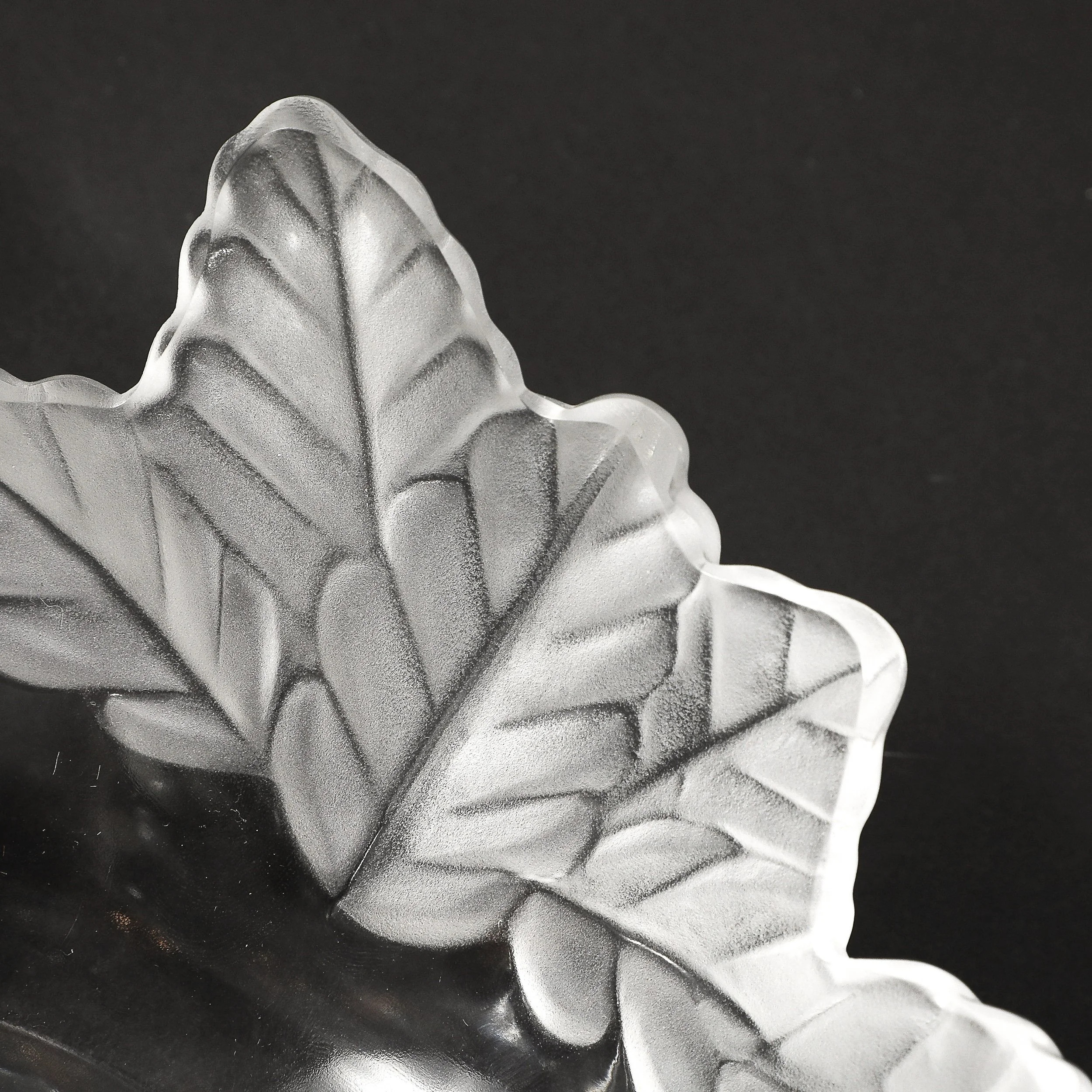 Mid-Century Modernist Lalique "Compiegne" Frosted & Clear Glass Bowl — image 4