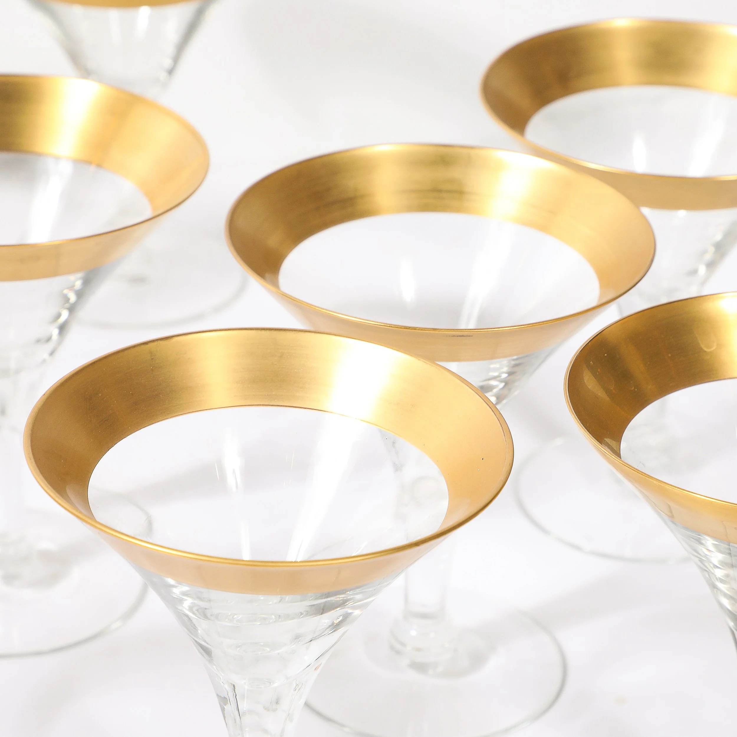 Set of 12 Mid-Century Modernist Gilt Rimmed Martini Glasses by Dorothy Thorpe — image 3