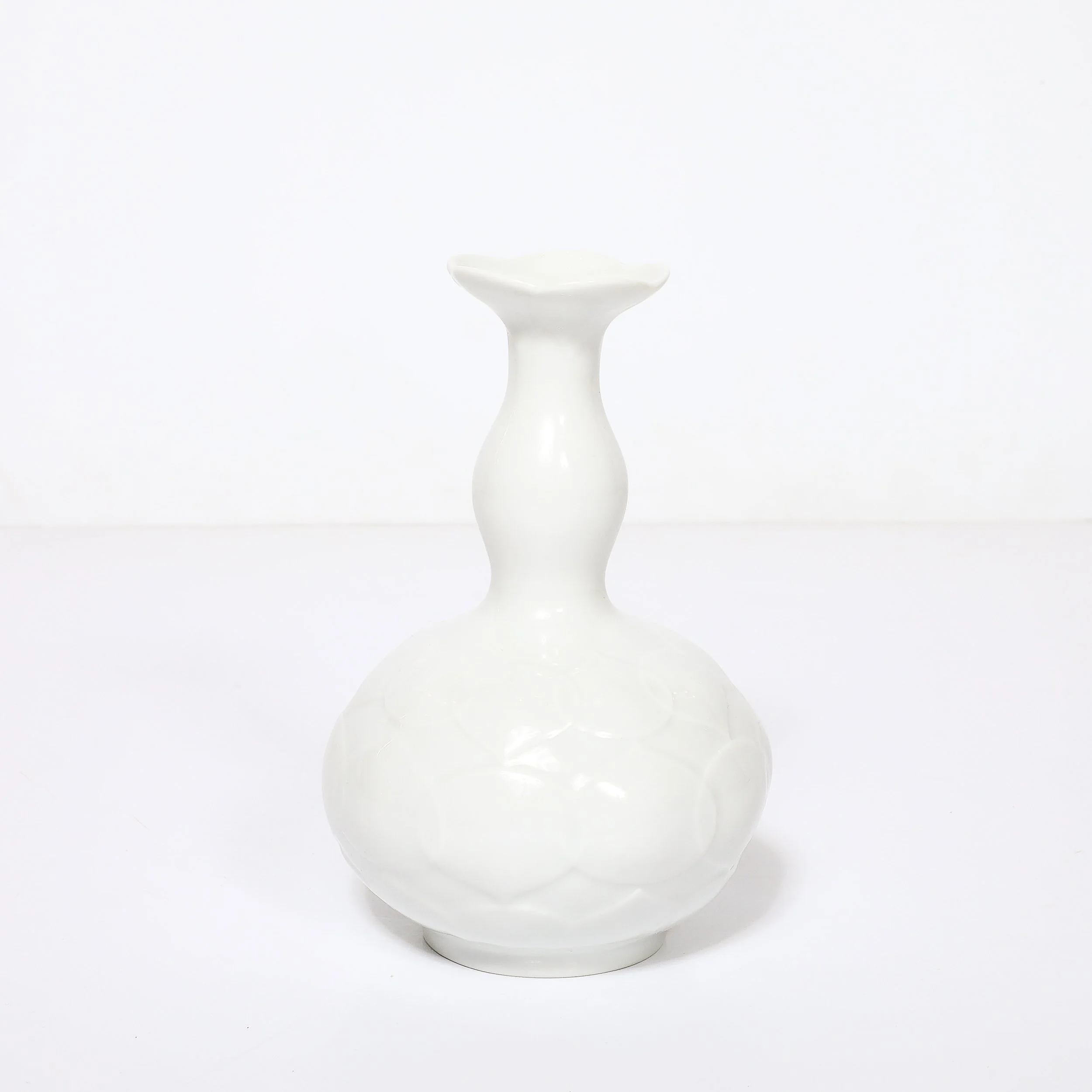 Mid-Century Stylized White Lotus Form Flower Porcelain Vase by Meissen — image 5
