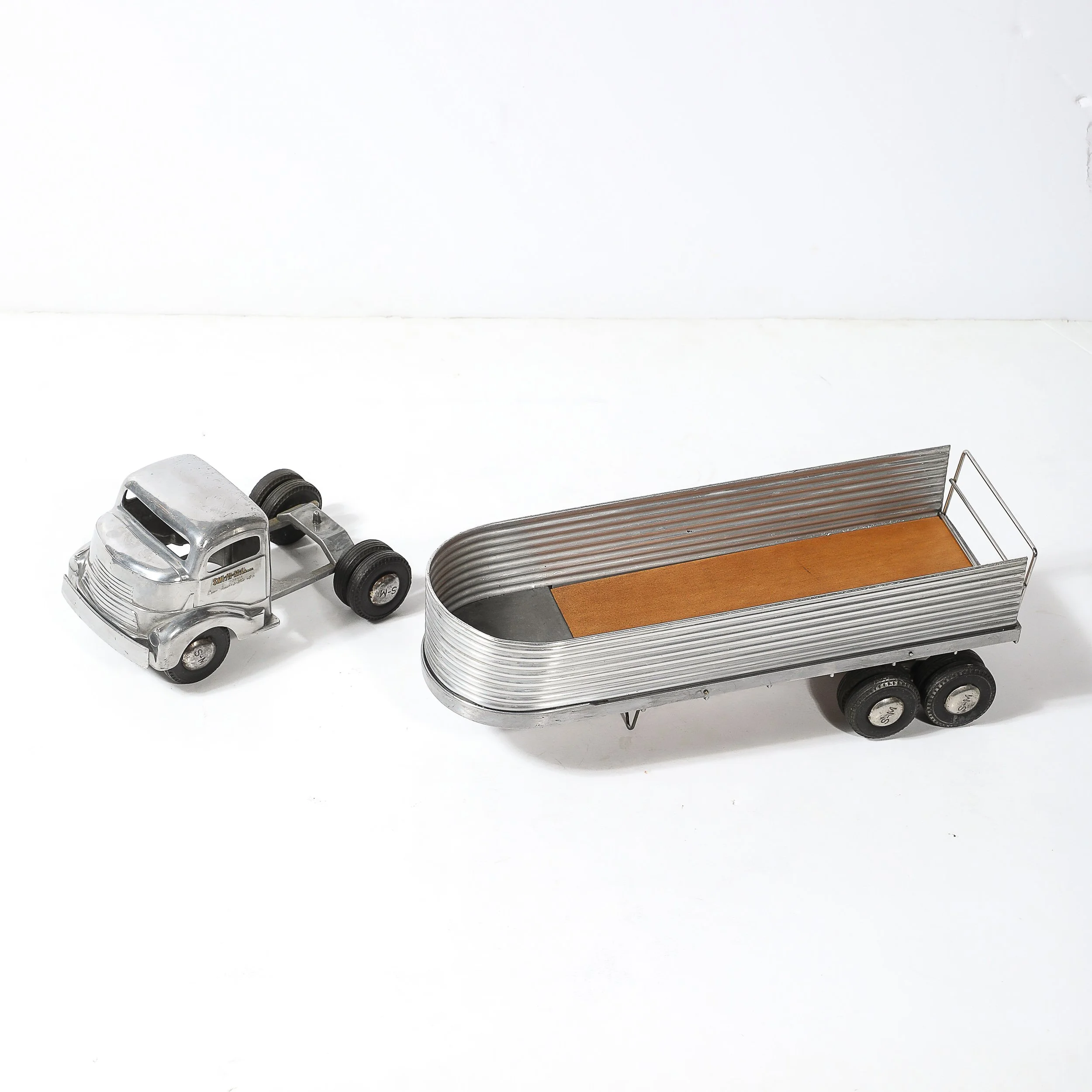 Mid-Century Smith Miller Silver Streak Truck & Trailer in Aluminum - High Style Deco 14.jpg