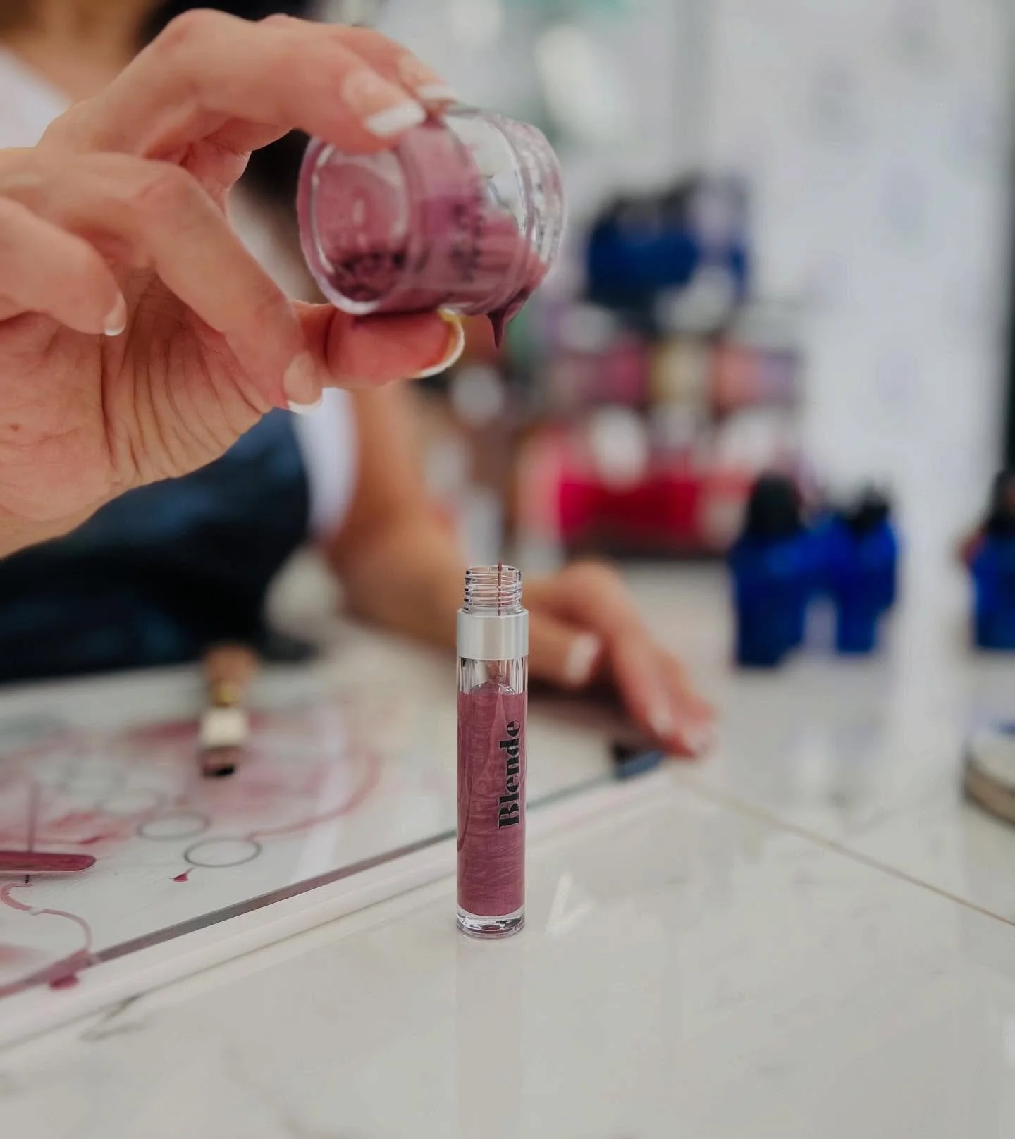 Creating Custom Lip Gloss 💋 Everyday! Do you like sheer with shimmer or full pigment shine, stains, lip oils? It can literally be anything you can dream up.
Come to Blende and create your perfect gloss. ✨

#custommakeup #customlipgloss #vegan #vegan