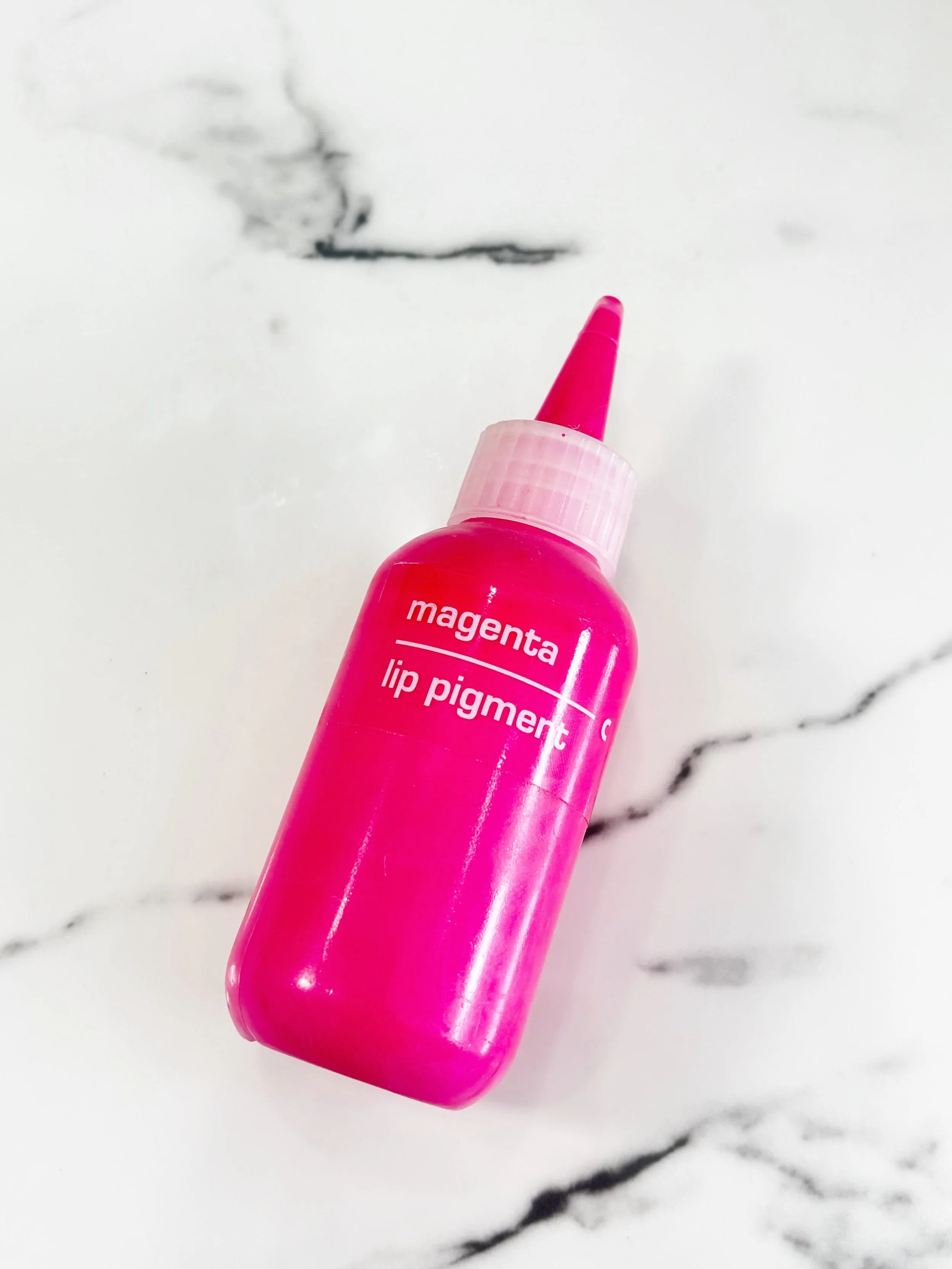 Did you know we can created your perfect custom cheek tint for summer? Then we show you exactly how to apply!✨💋

#westfield #summermakeup #cheektint #custommakeup #customblush