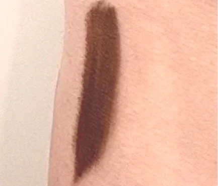 Halle+Brow+swatch.jpg