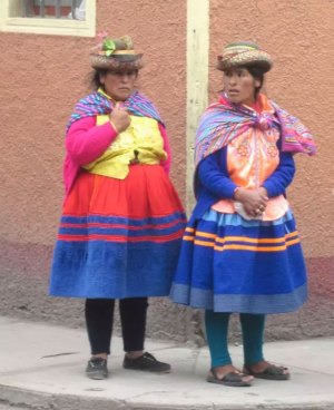  Women from a nearby village waiting near the main Ayacucho city market, 2013. 