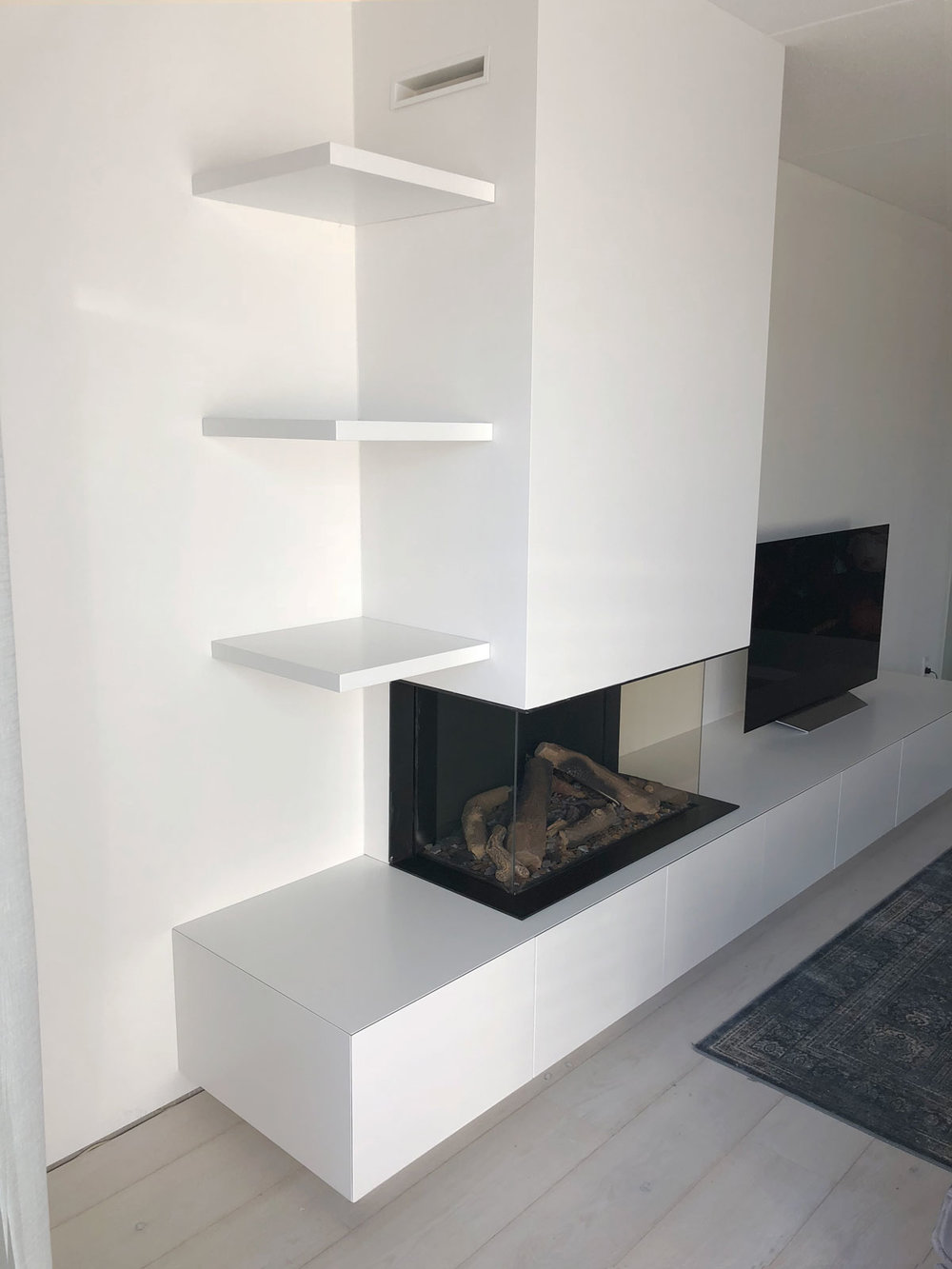 schild Konijn totaal TV meubel minimalistisch met gashaard — Design Meubel Op Maat