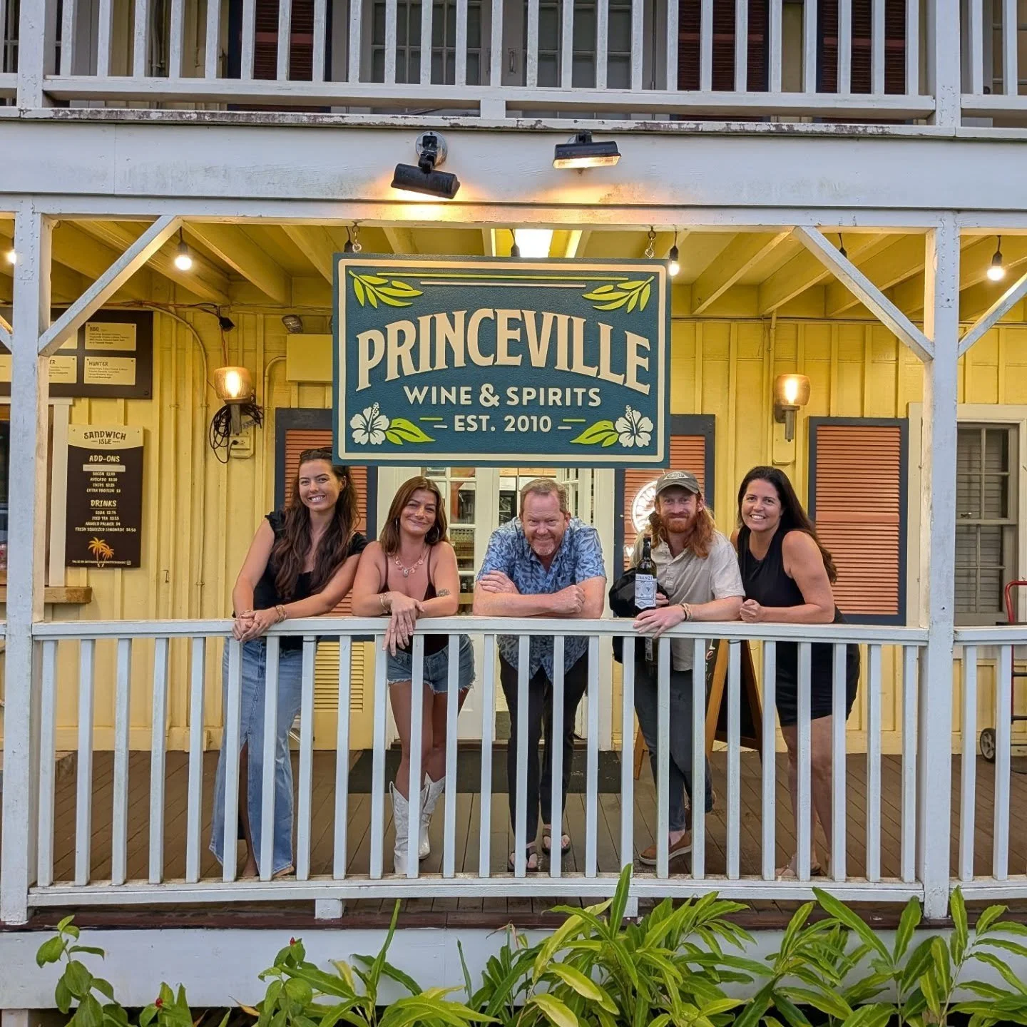 5 days, 4 islands and a lotta wine later 🍷🌈🌴 Hawaii will always be a special places for us to visit and share our wines with! It might be the other side of the world but it always feels like home. Shout-out to all the wonderful people across Hawai