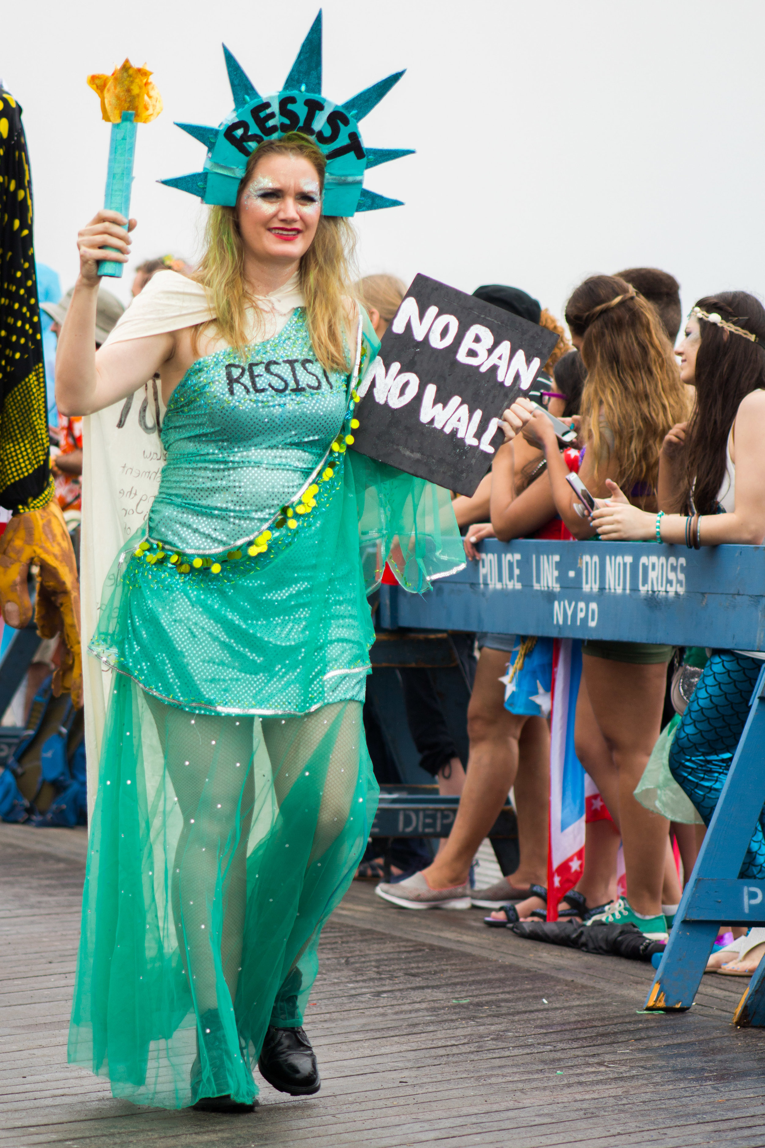 MermaidParade-25.jpg