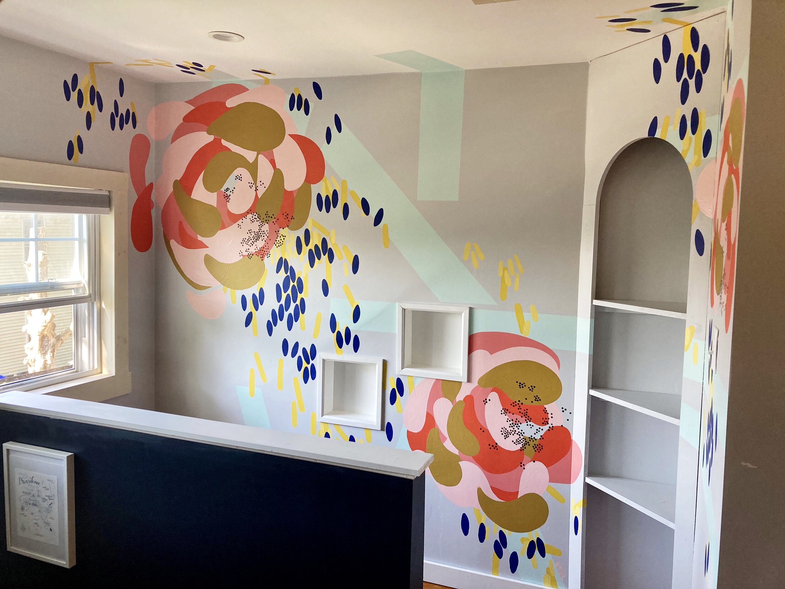  Abstract floral mural for a private client’s home renovation based in Providence, Rhode Island. This piece was designed and hand-painted in July 2020.     