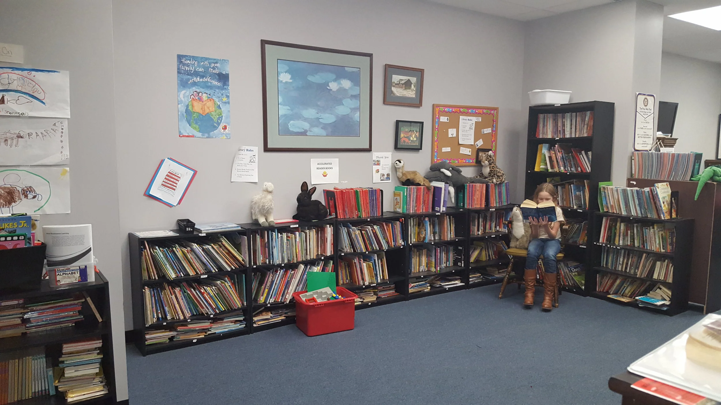Library4.jpg
