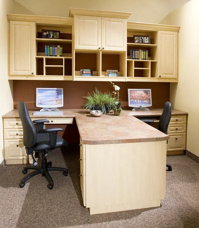 12- Traditional Maple Office_1.jpg