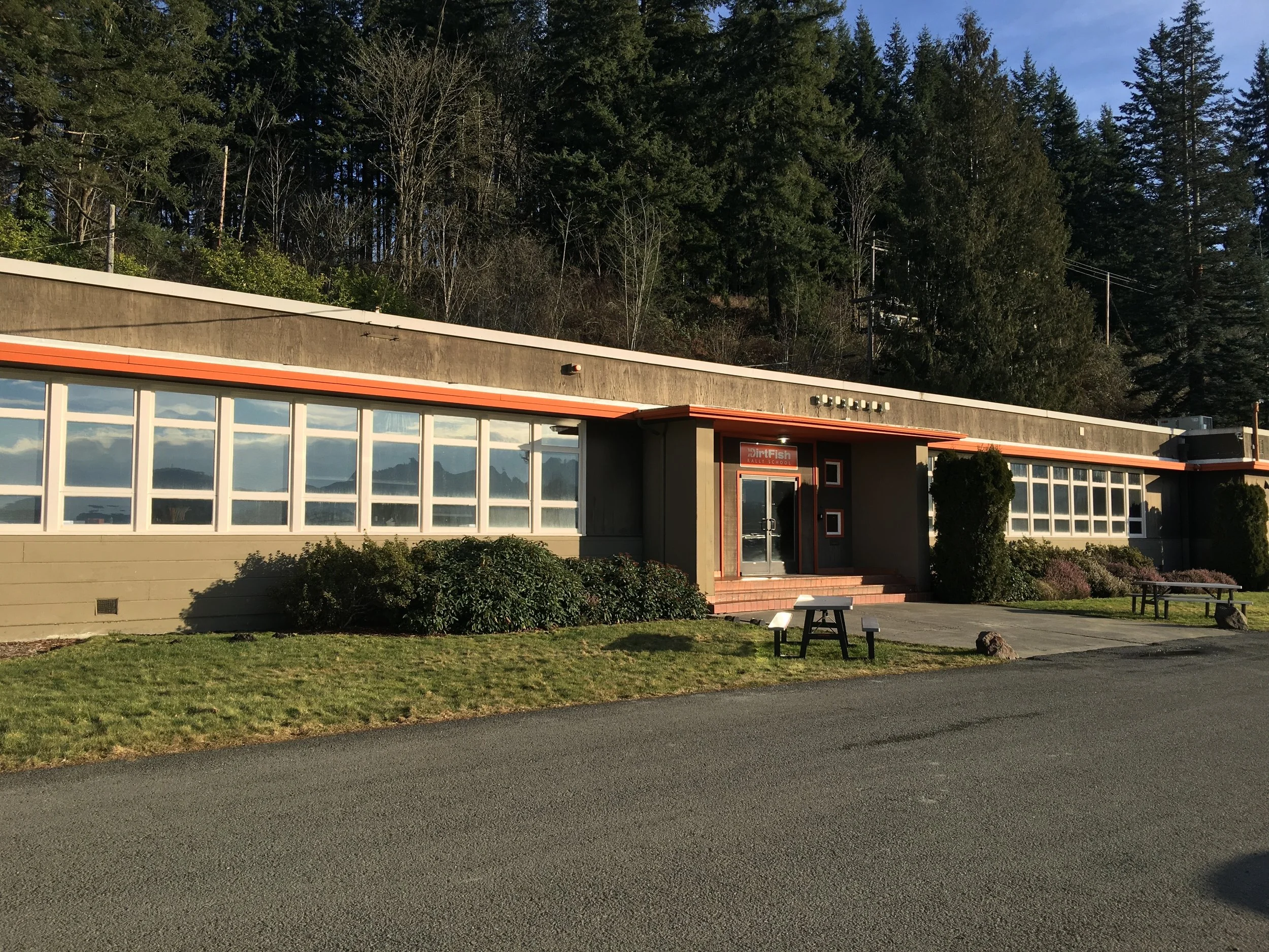 THE TWIN PEAKS SHERIFF'S DEPARTMENT: The Twin Peaks Sheriff's Department is currently home to Dirtfish Rally School.