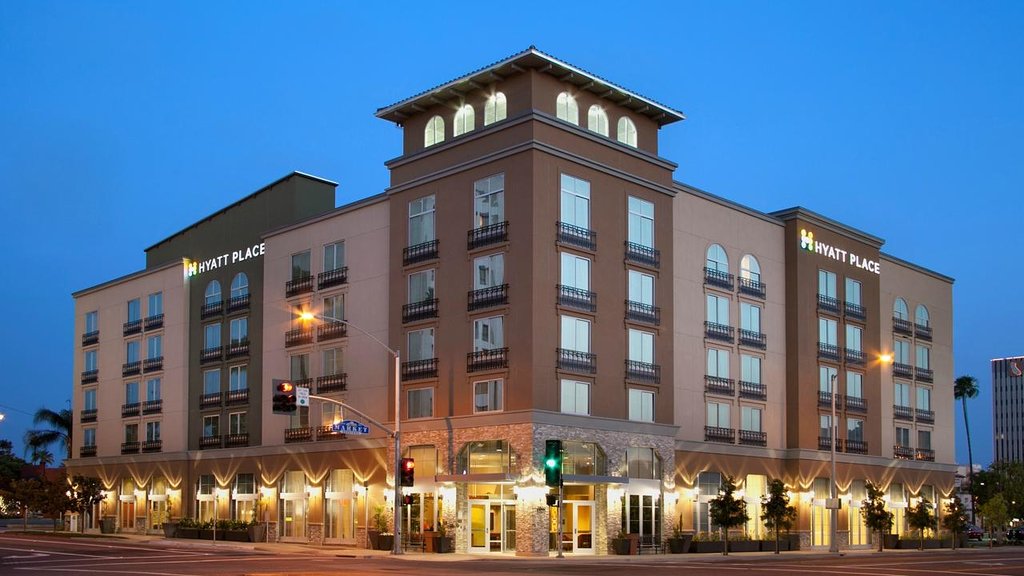 hyatt-place-riverside.jpg